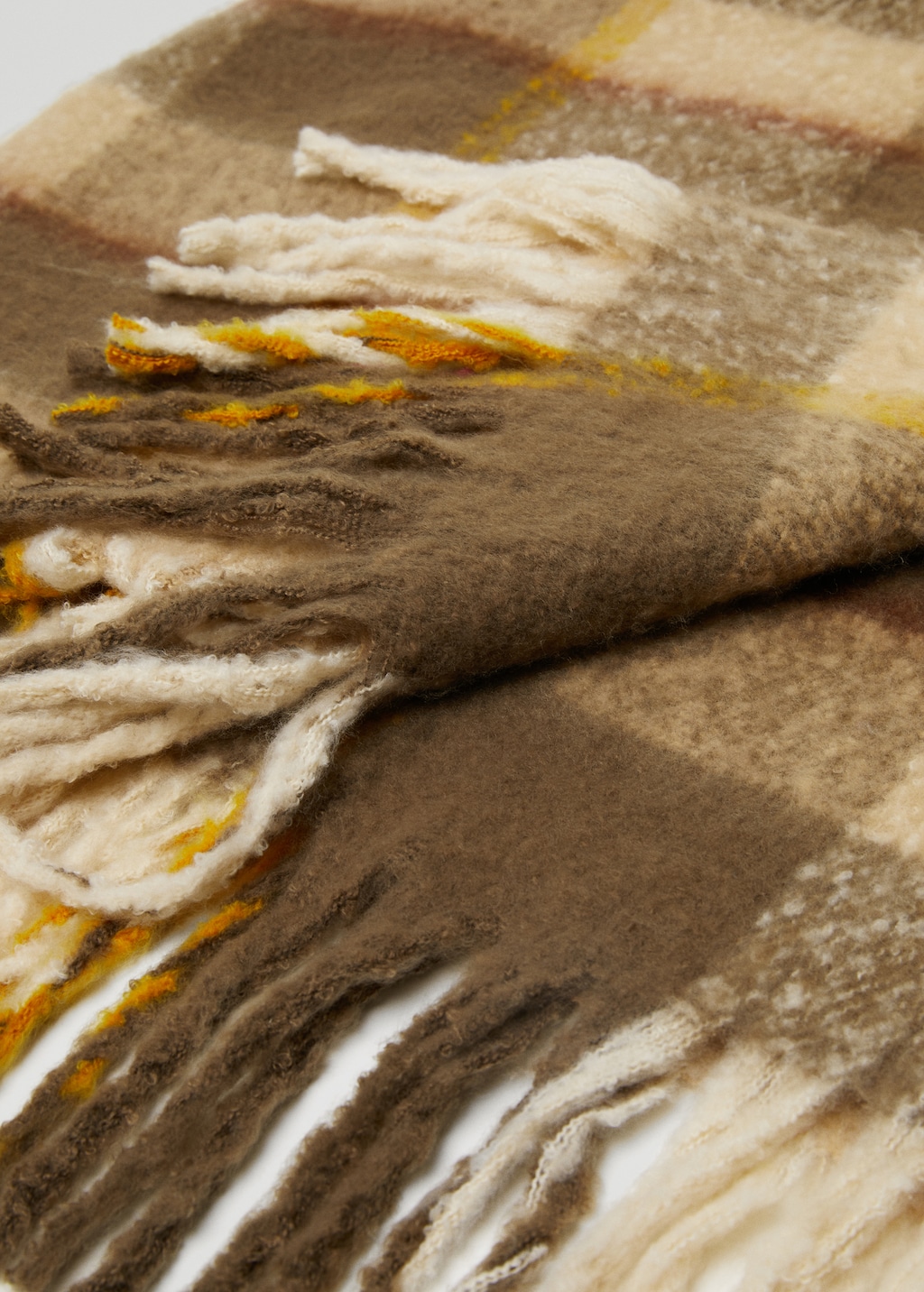 Check blanket with fringes 130x180cm - Details of the article 3