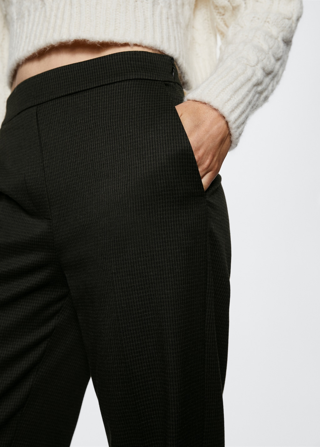 Straight checked trousers - Details of the article 6