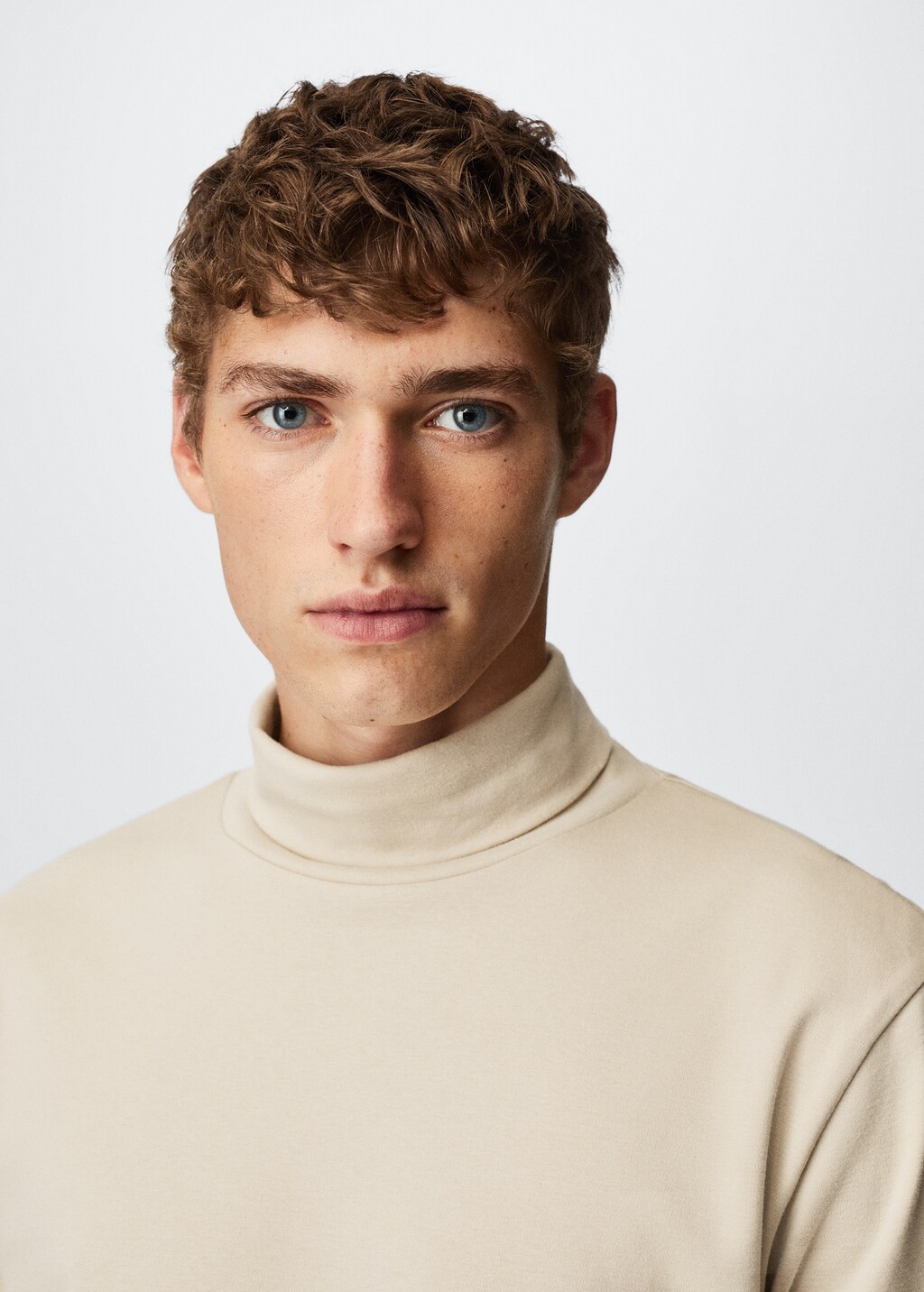 Turtleneck cotton T-shirt - Details of the article 1