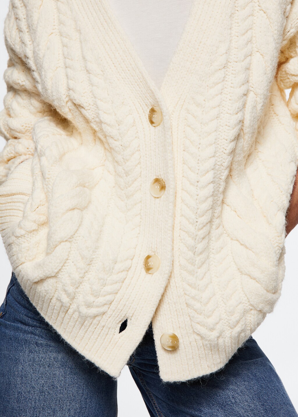 Buttoned knit braided cardigan - Details of the article 6