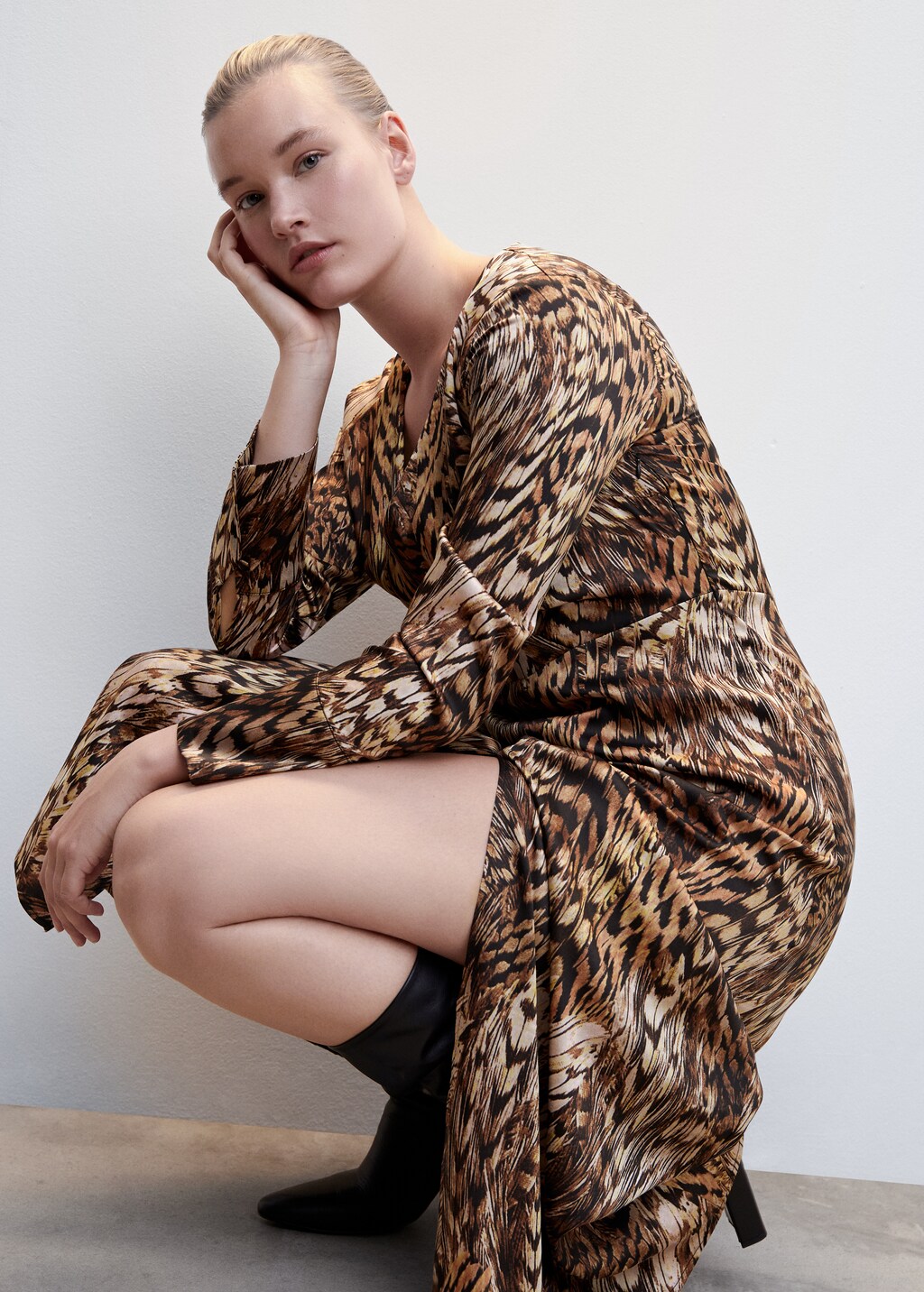 Flowy animal print dress - Details of the article 4