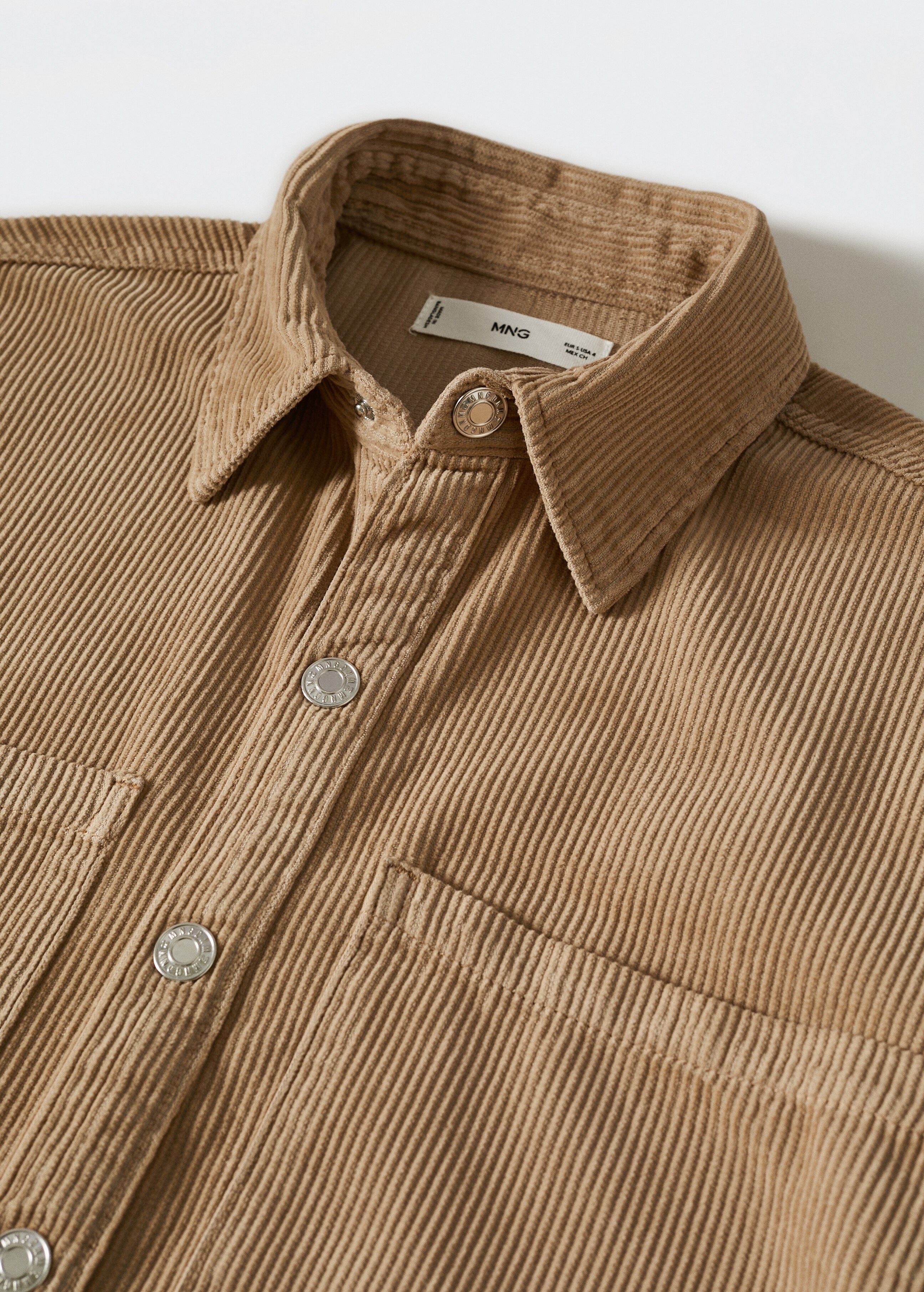 Corduroy pockets overshirt  - Details of the article 8