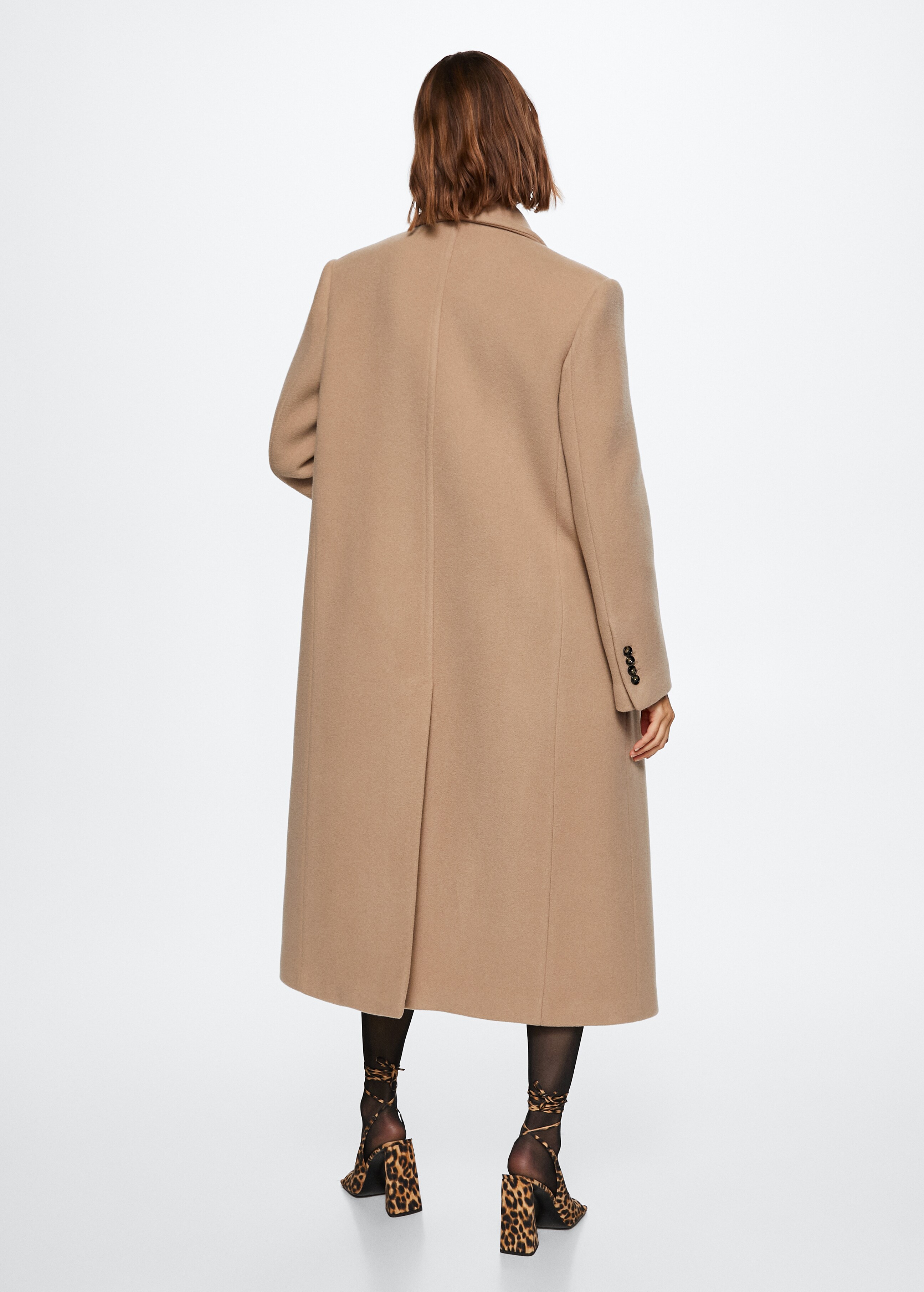 Double-breasted virgin wool coat - Reverse of the article