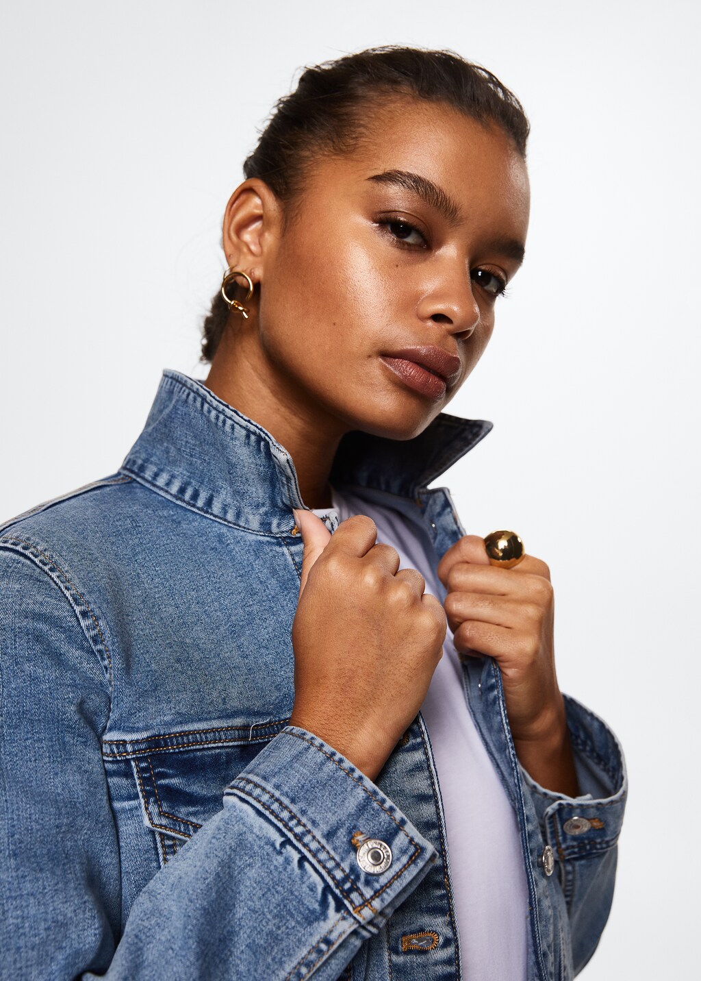 Pocketed denim jacket - Details of the article 3