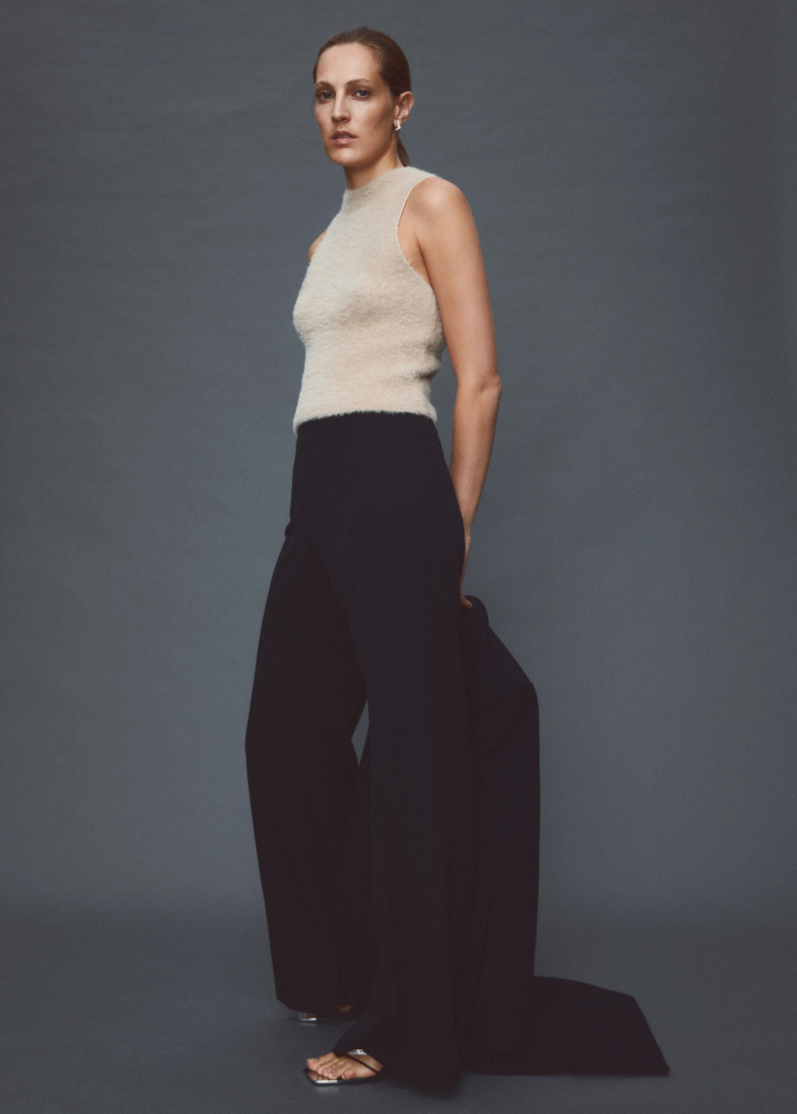 High-waist palazzo trousers - Details of the article 6