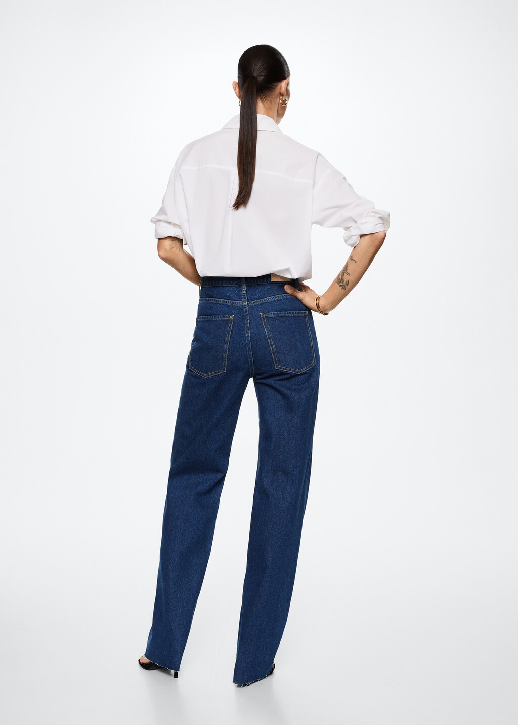 High-rise wideleg jeans  - Reverse of the article