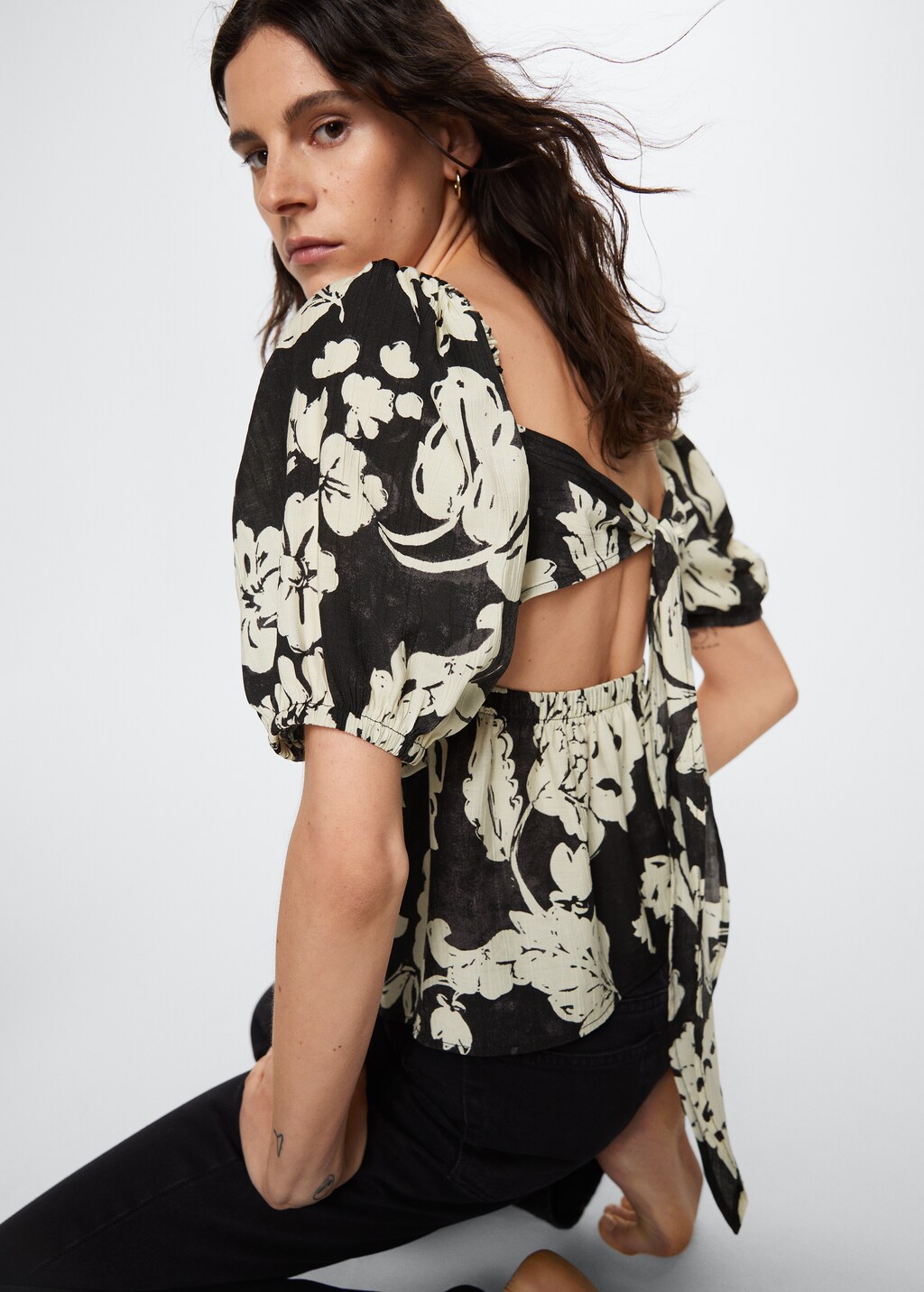 Blouse fluide à fleurs - Détail de l'article 2