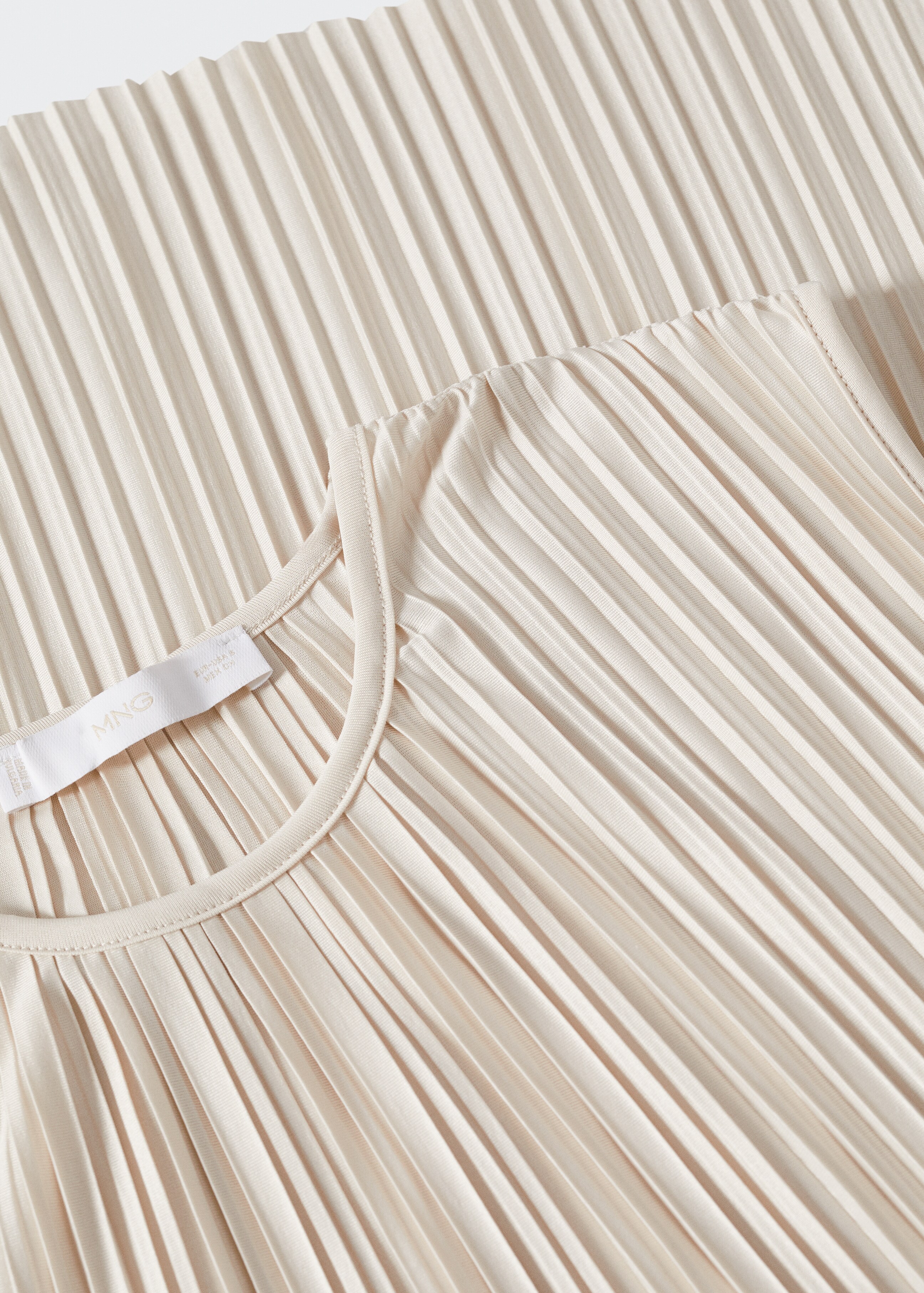 Pleated satin top - Details of the article 8