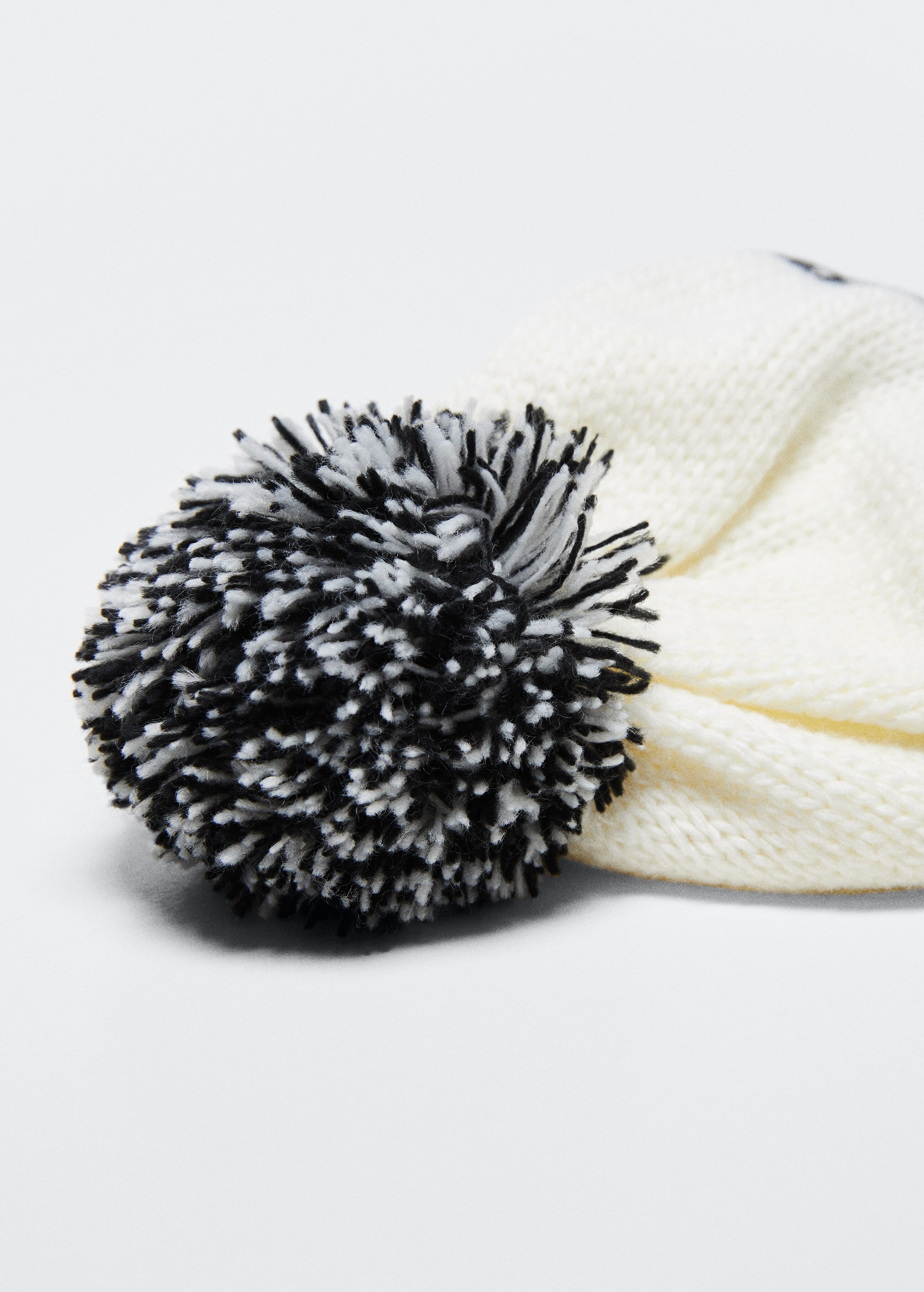 Printed knit beanie - Details of the article 3