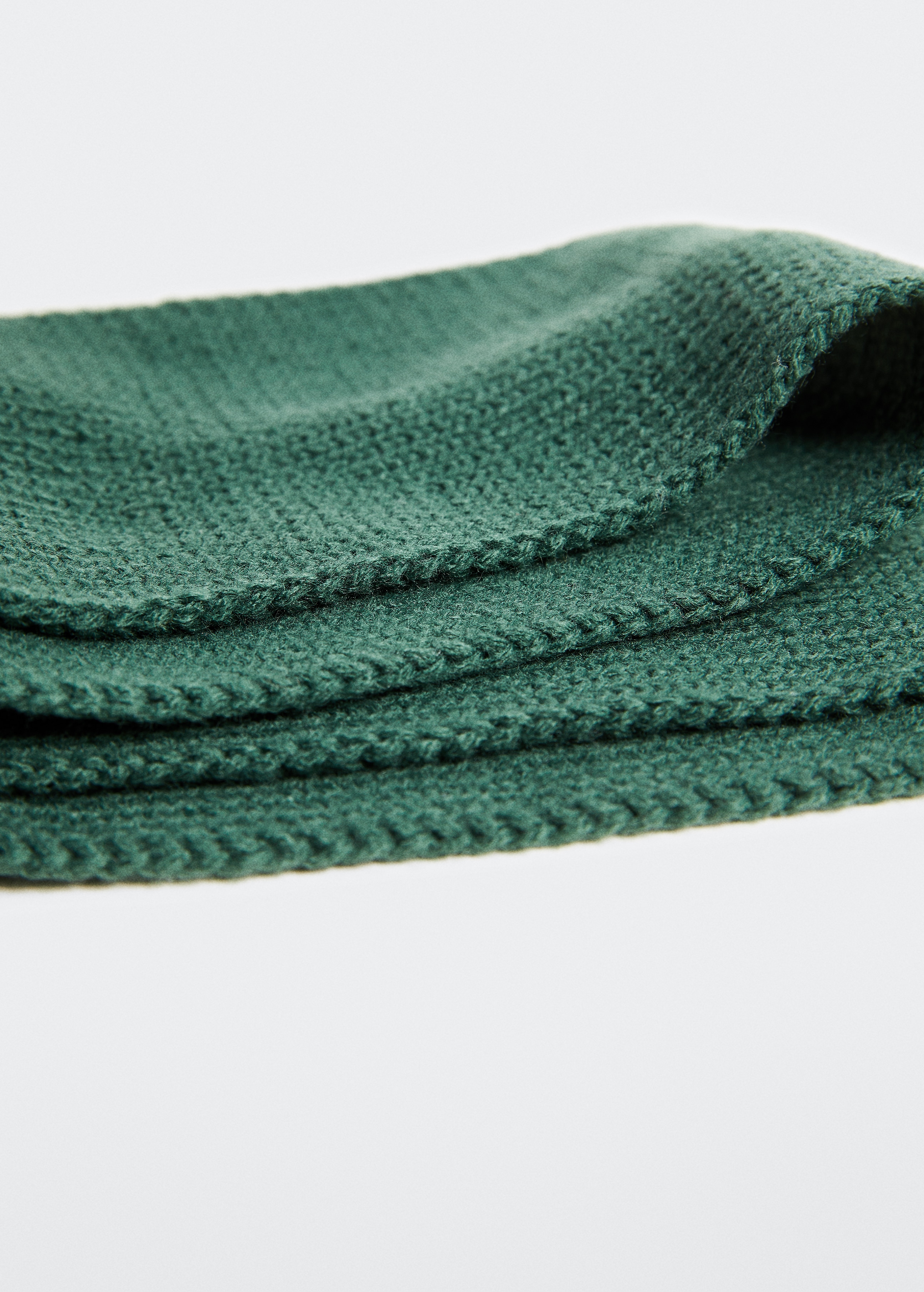 Knitted braided scarf - Details of the article 2