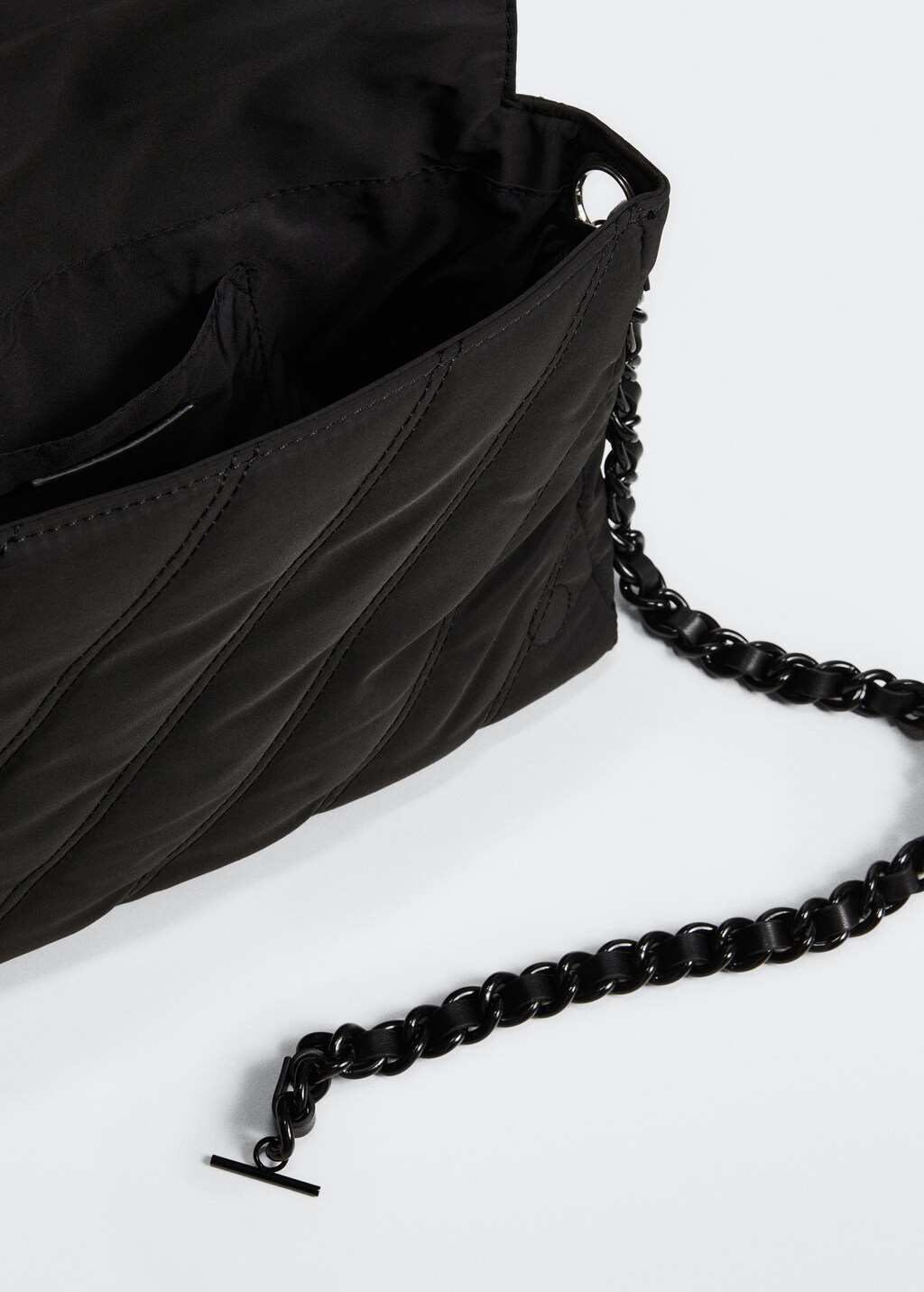 Quilted shoulder bag - Details of the article 2