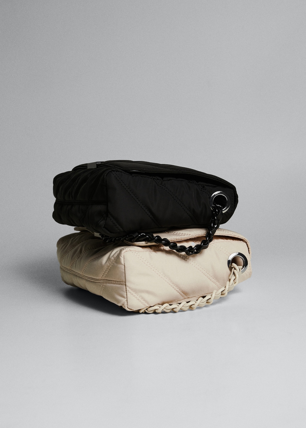 Quilted shoulder bag - Details of the article 6