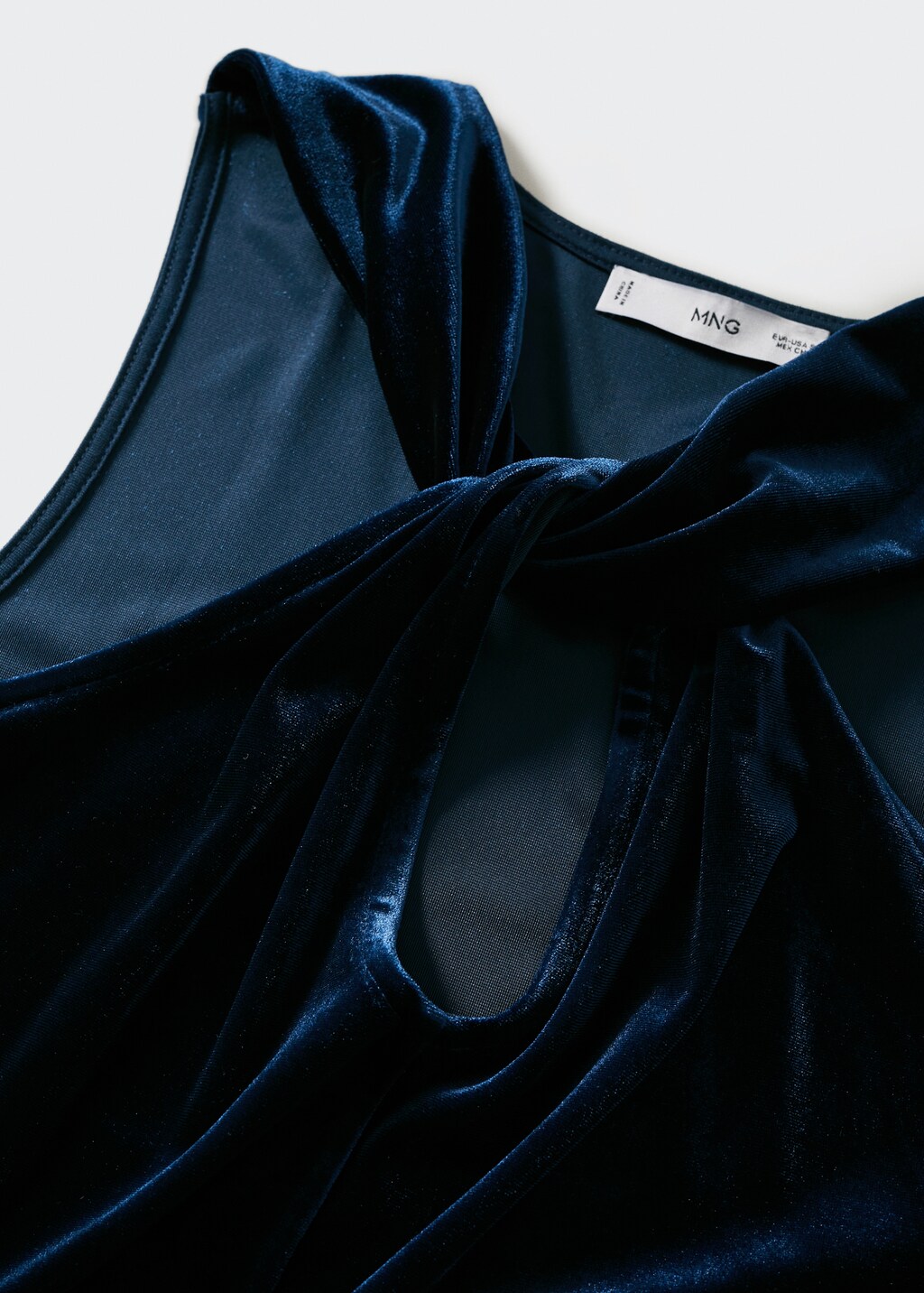 Knotted velvet top - Details of the article 8