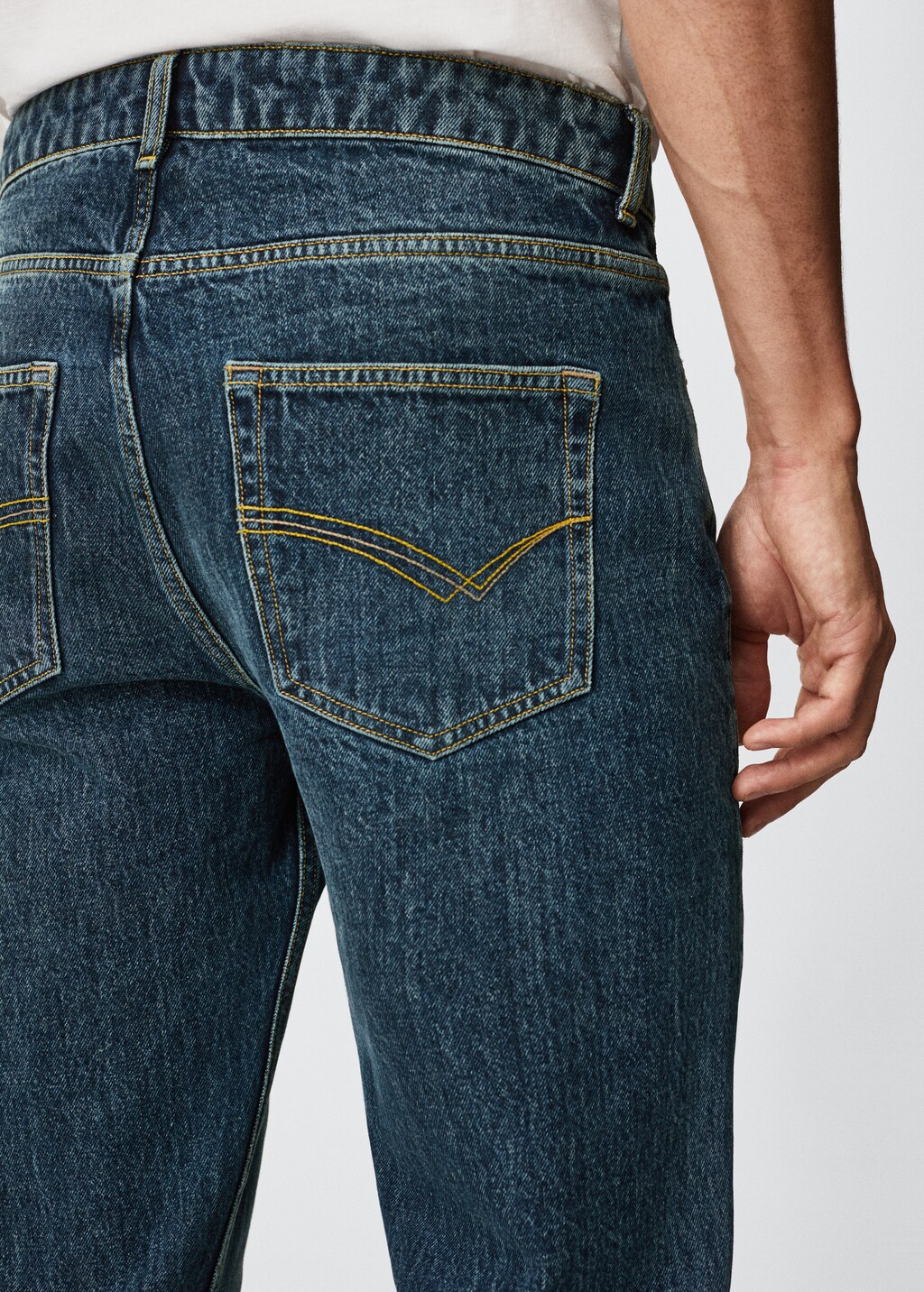 Vintage straight-fit jeans - Details of the article 3