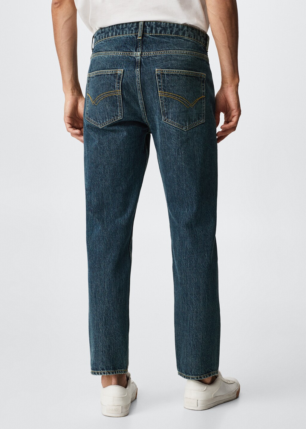 Vintage straight-fit jeans - Reverse of the article