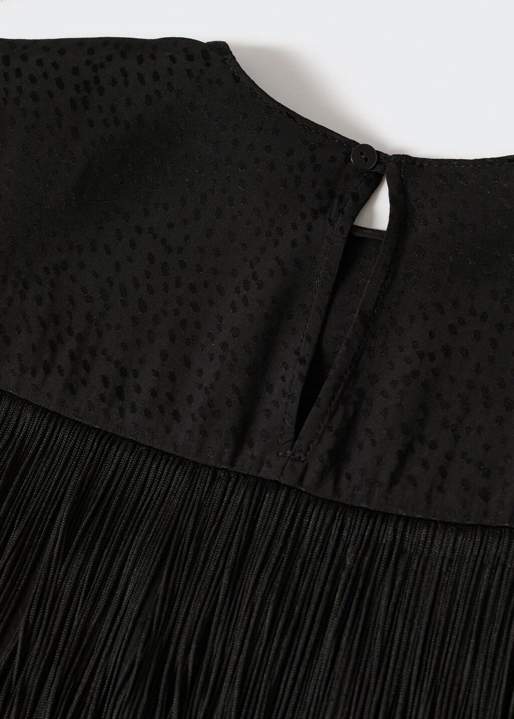 Flowy fringed dress - Details of the article 8