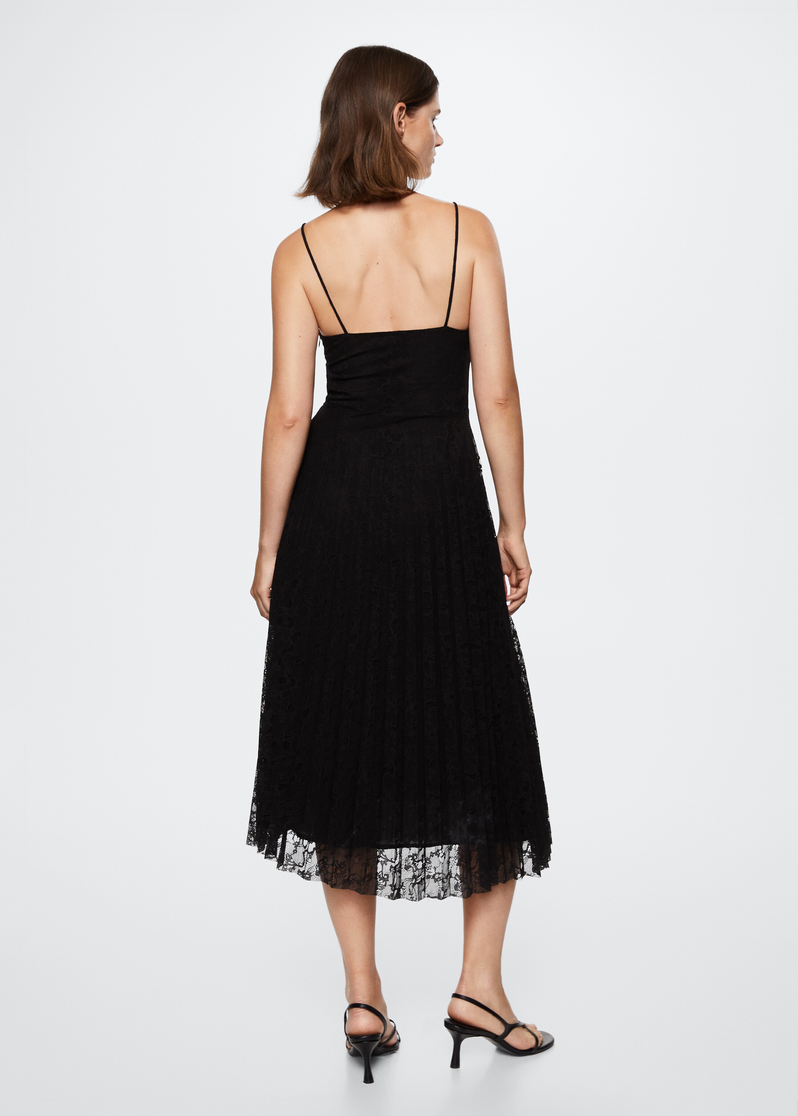 Lace pleated dress - Reverse of the article