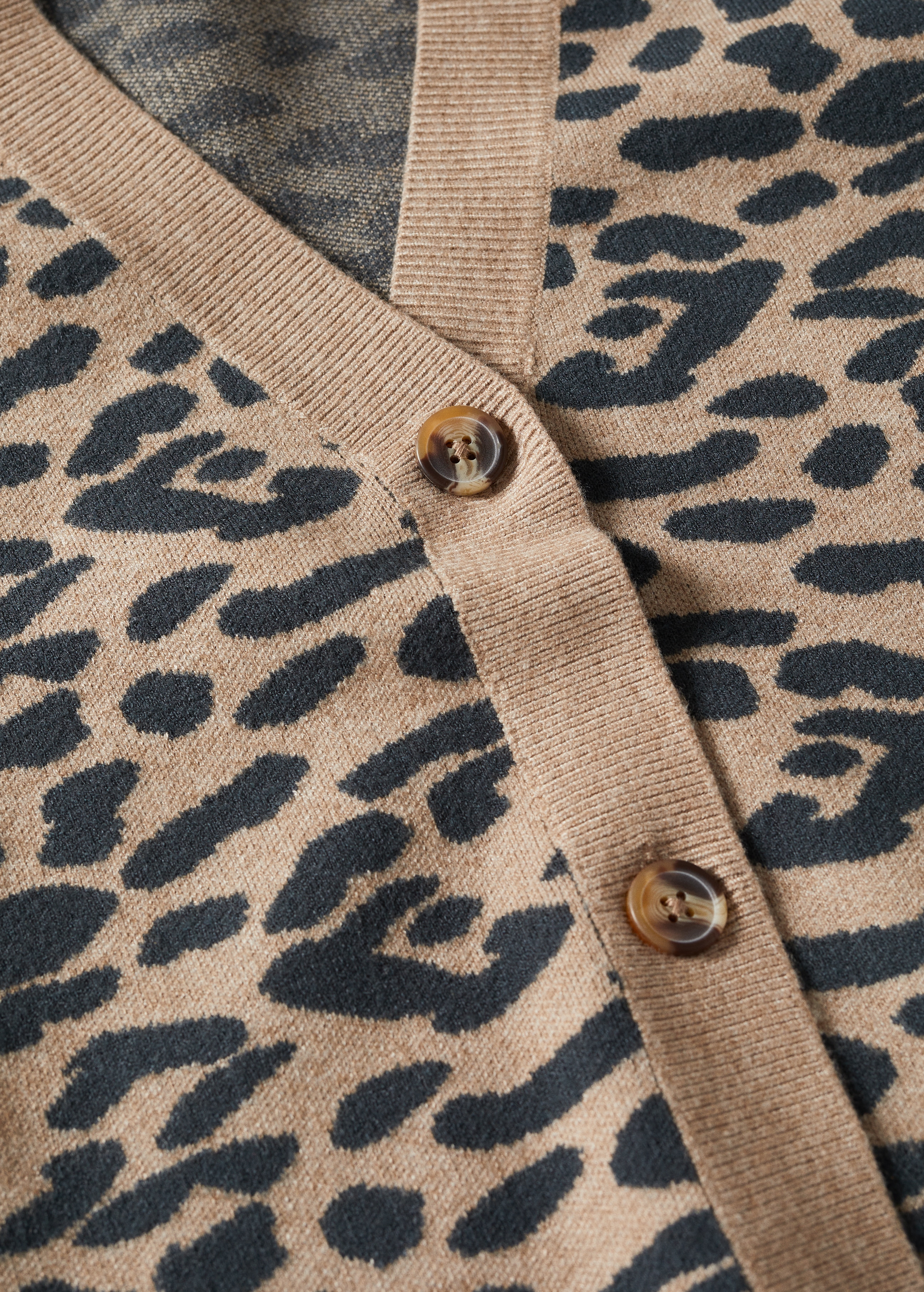 Leopard print cardigan - Details of the article 8
