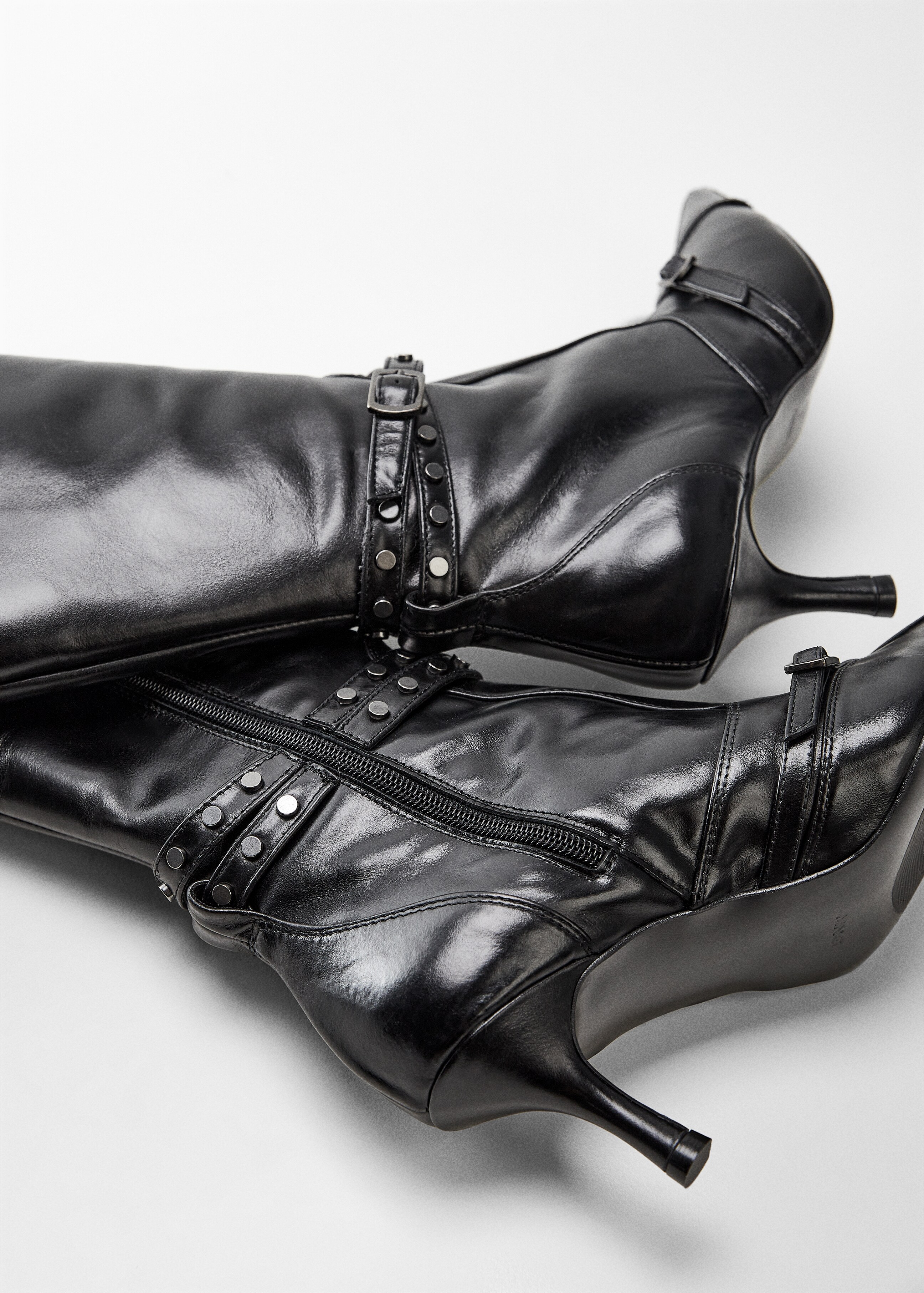 High heel leather boot - Details of the article 2