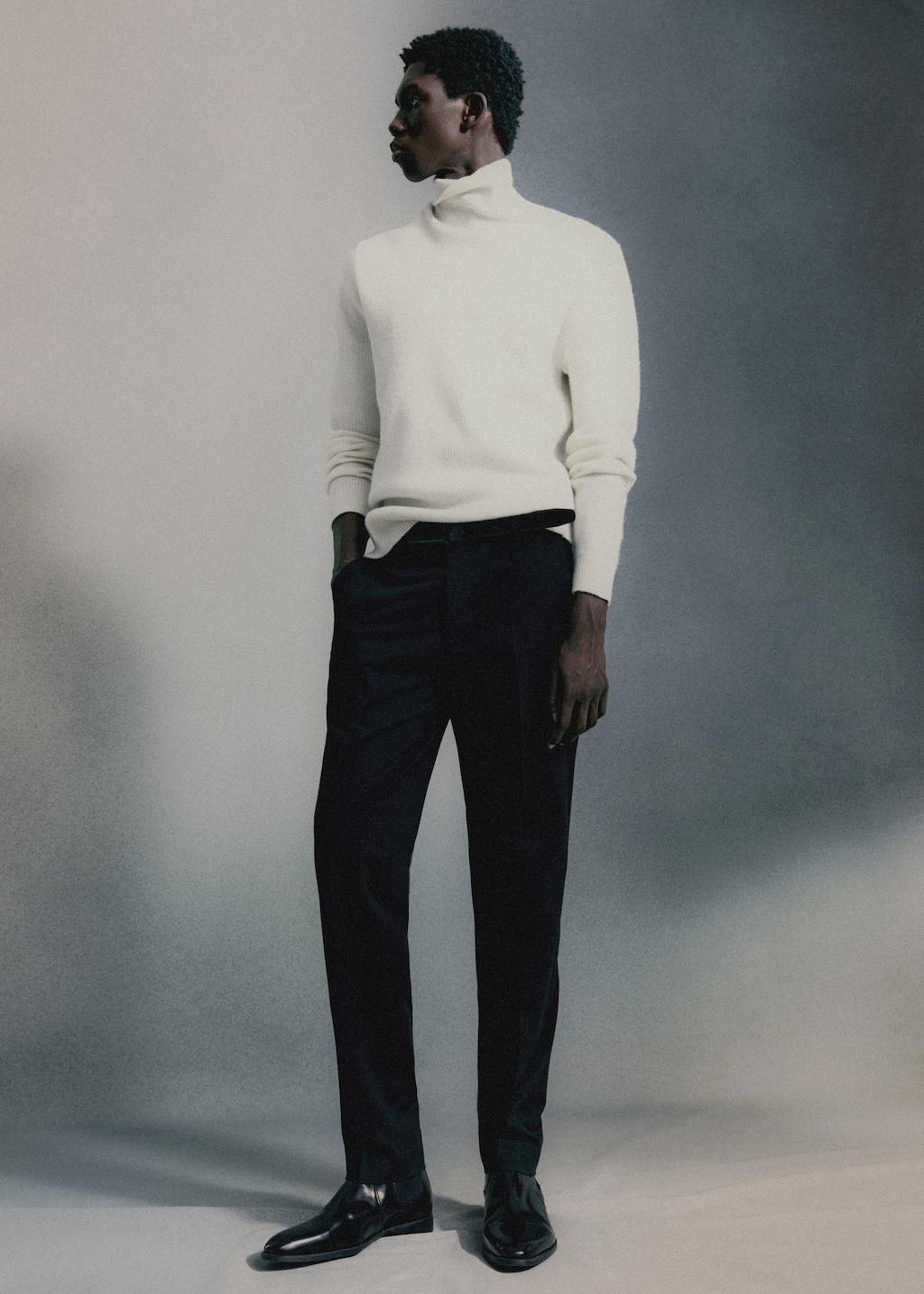 Structured turtleneck sweater - Details of the article 7