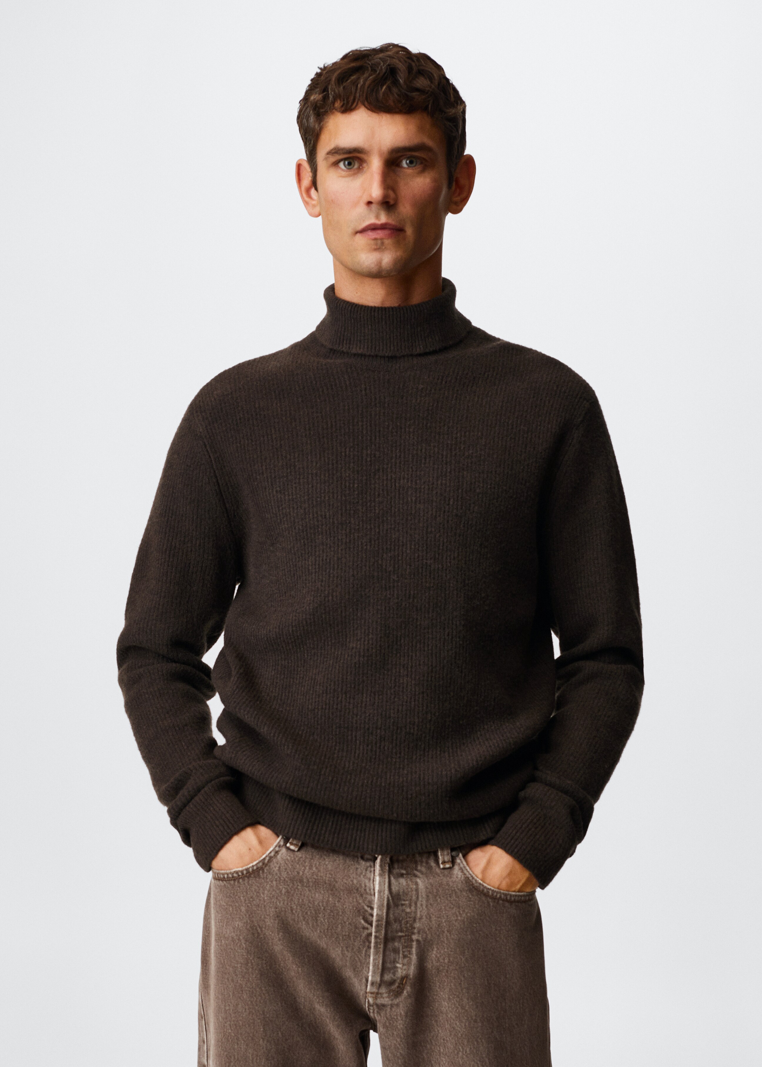 Structured turtleneck sweater