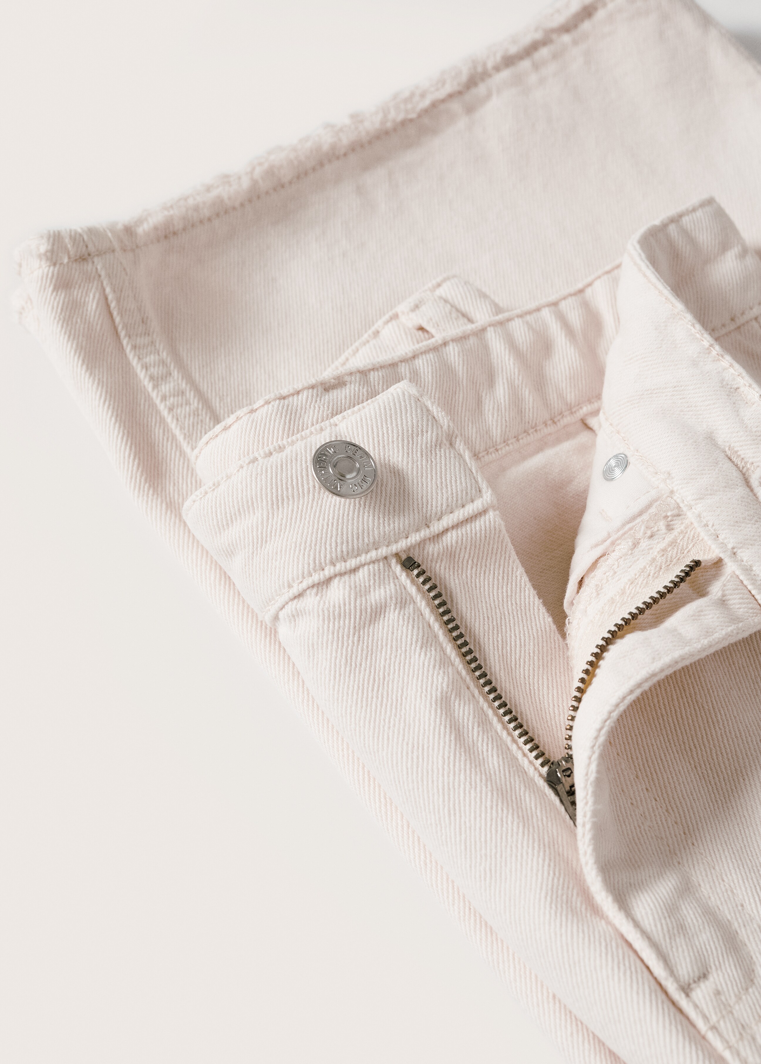 Culotte-jeans met gerafelde broekspijpen - Detail van het artikel 8