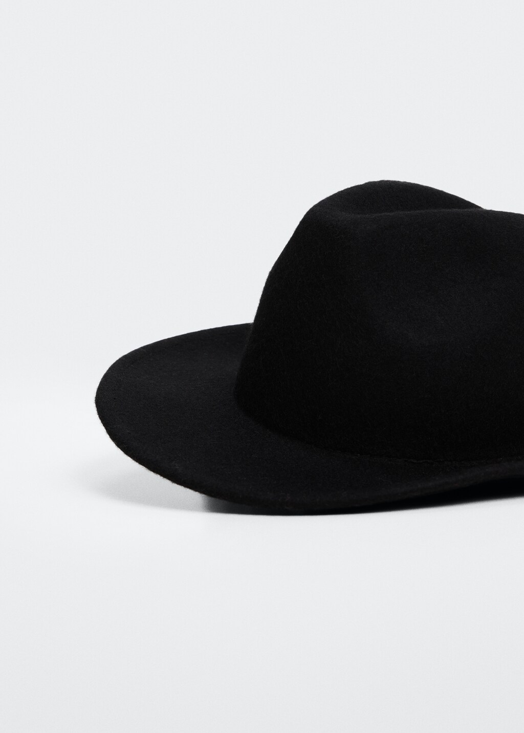 100% wool hat - Details of the article 2