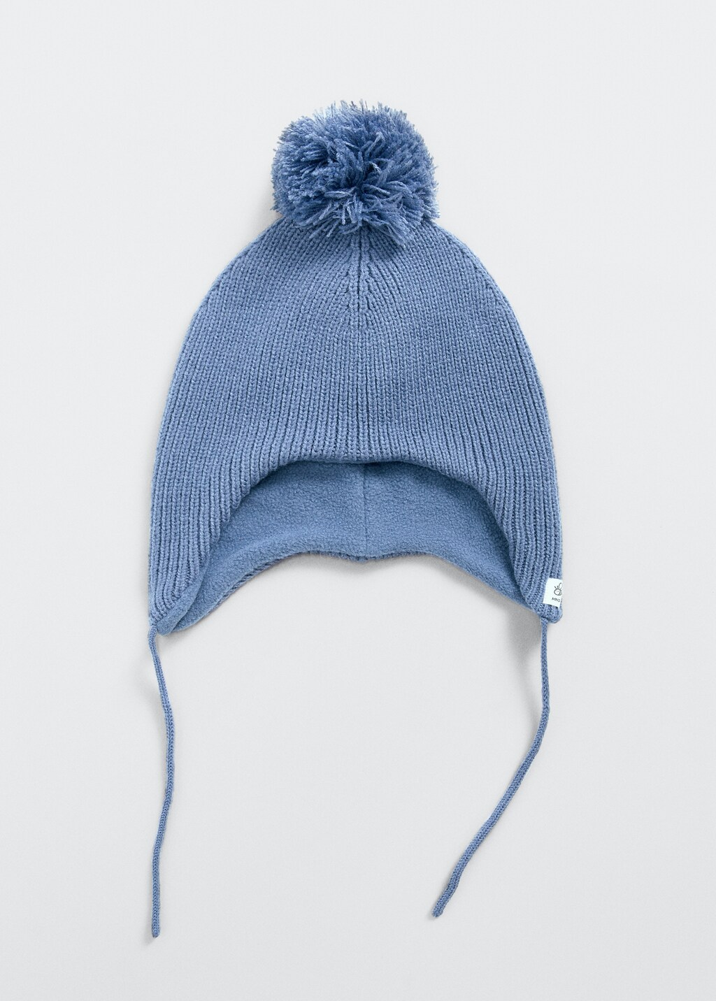 Earmuff knitted hat - Article without model