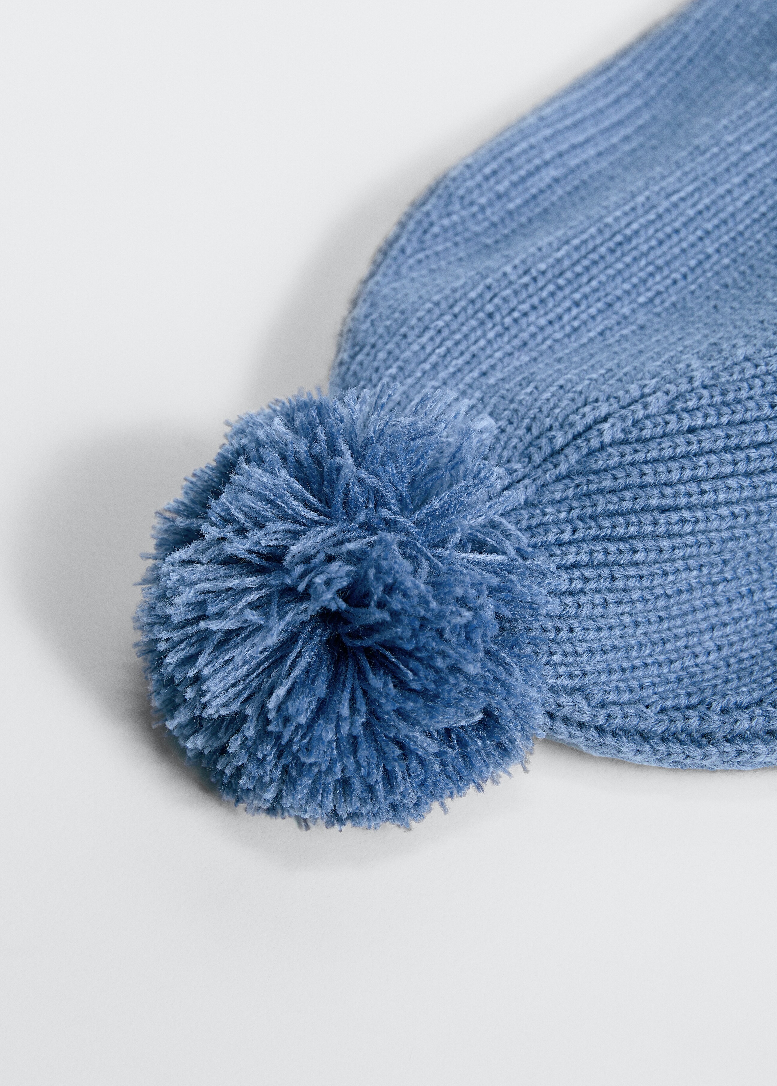 Earmuff knitted hat - Details of the article 1