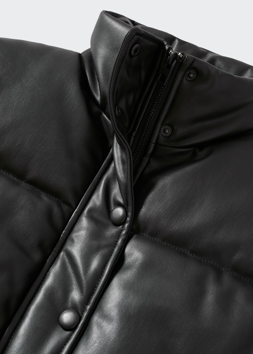 Leather-effect quilted vest - Details of the article 8