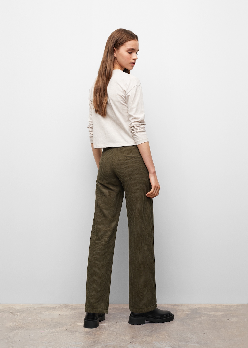 Corduroy straight trousers - Reverse of the article