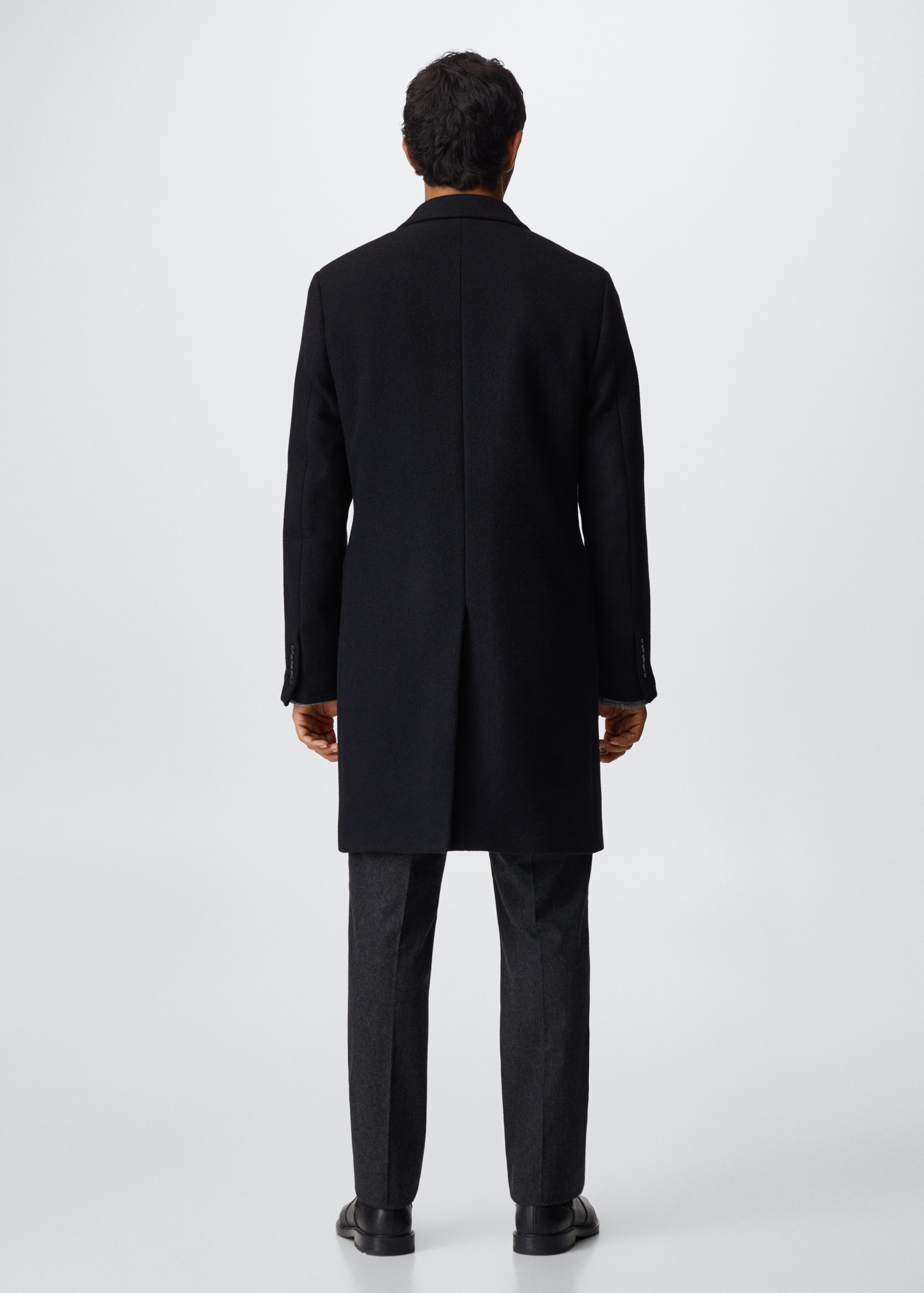 Wool overcoat - Reverse of the article