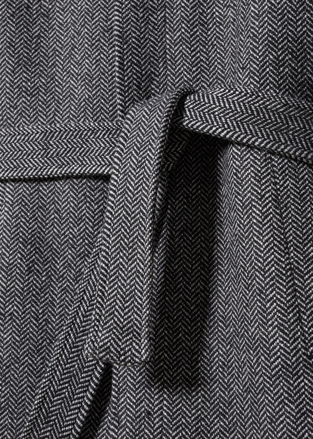 Herringbone pattern wool coat - Details of the article 8