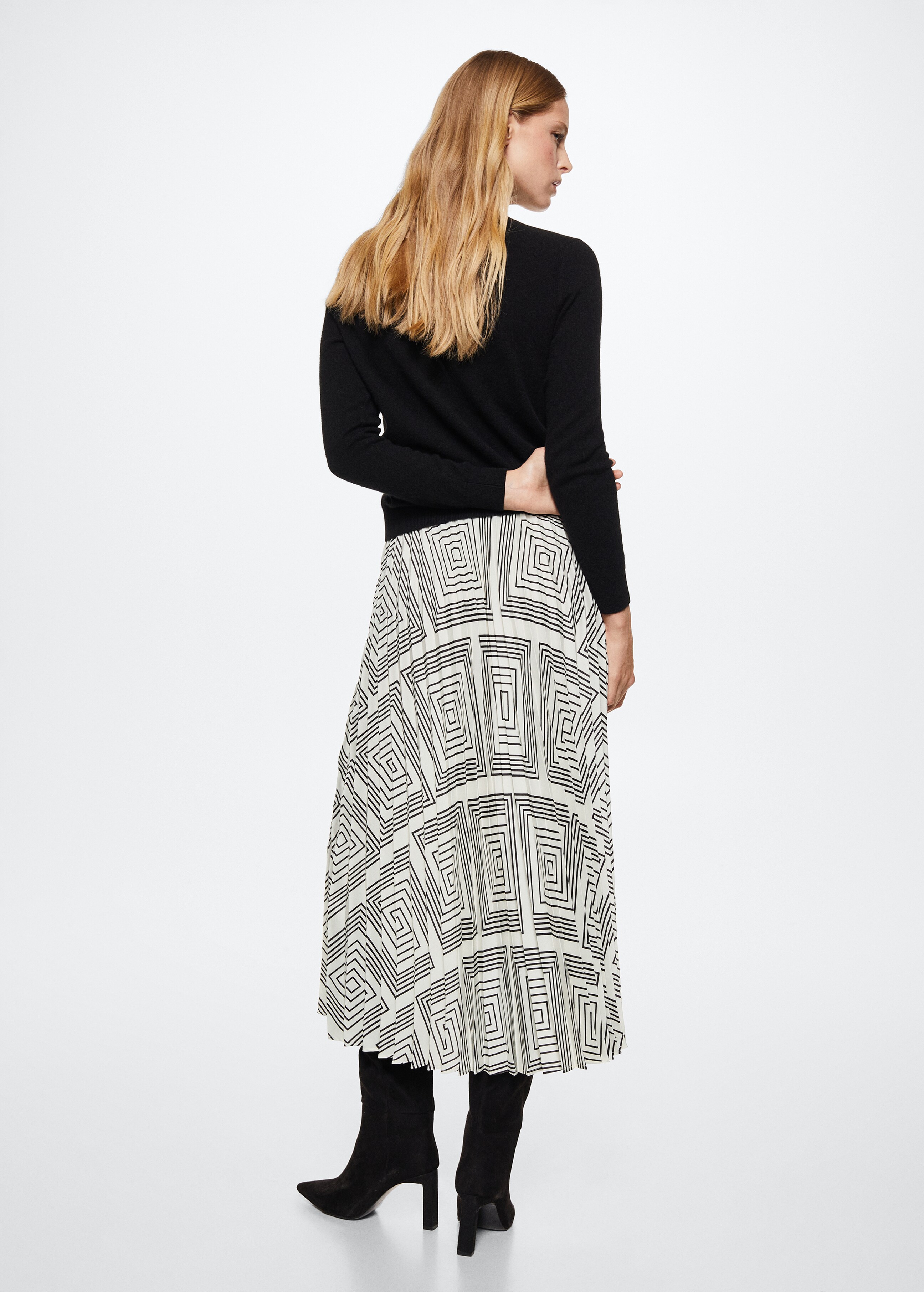 Geometric print pleated skirt - Reverse of the article