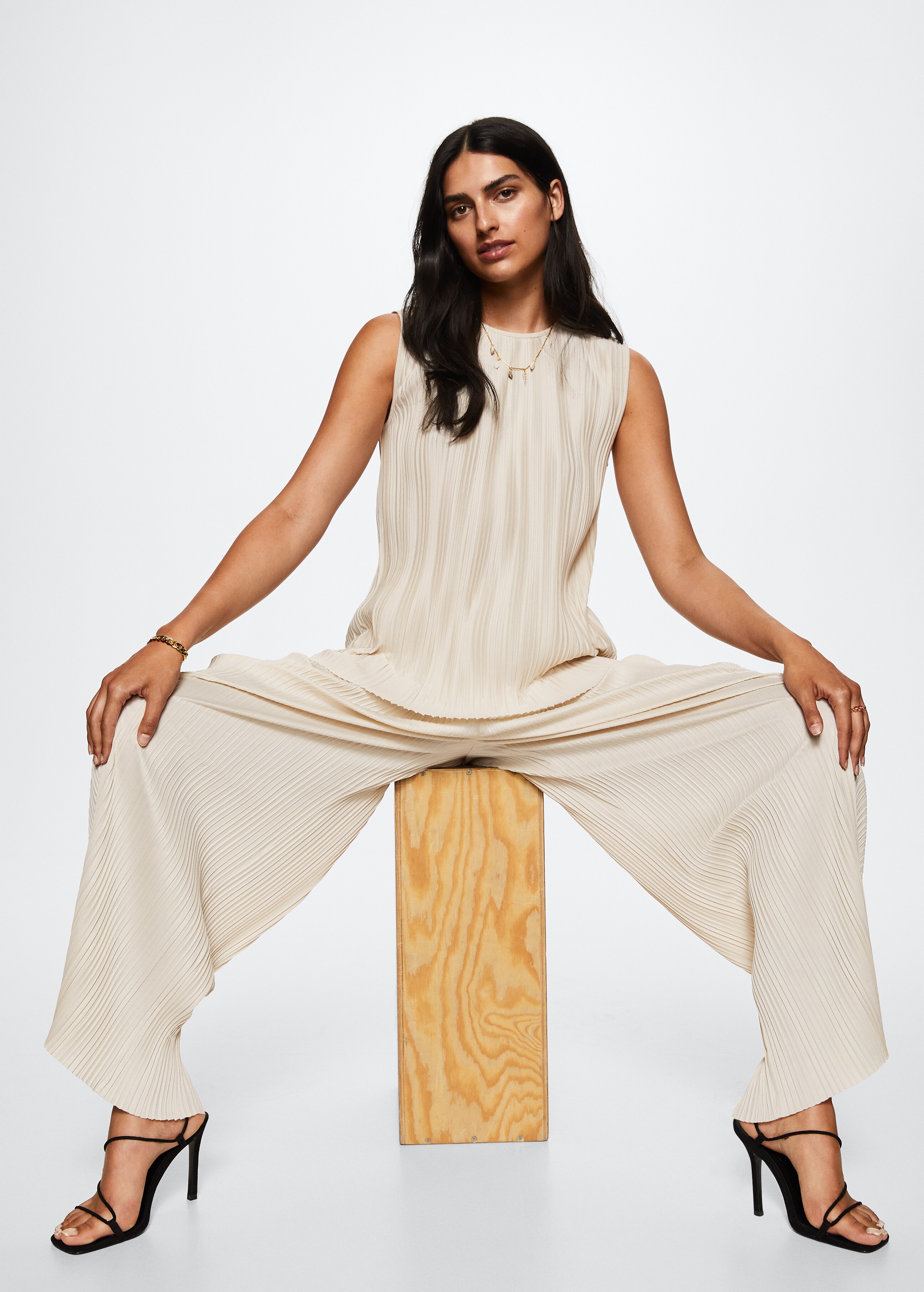 Pleated palazzo pants - Details of the article 1