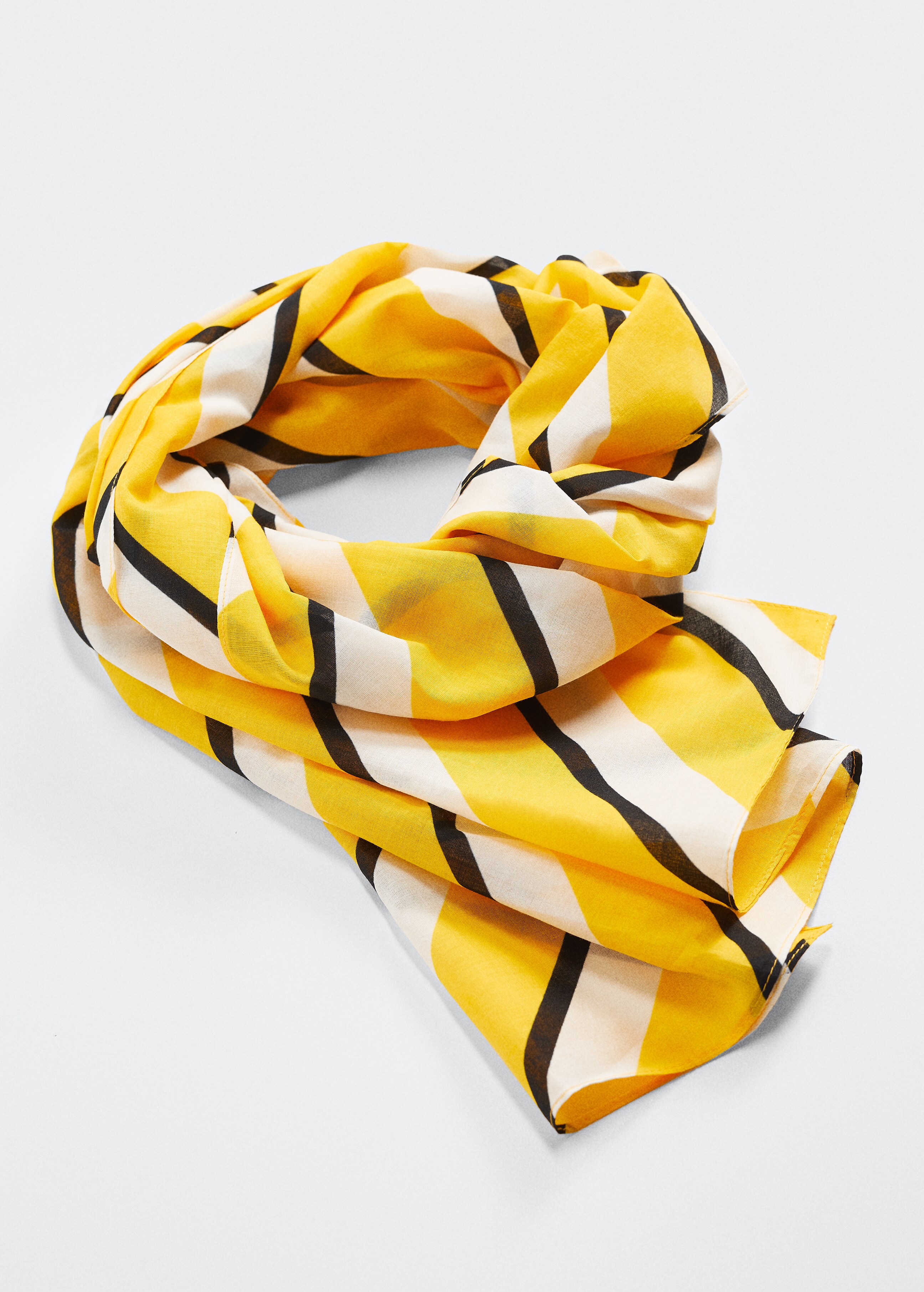 Striped printed scarf - Details of the article 2