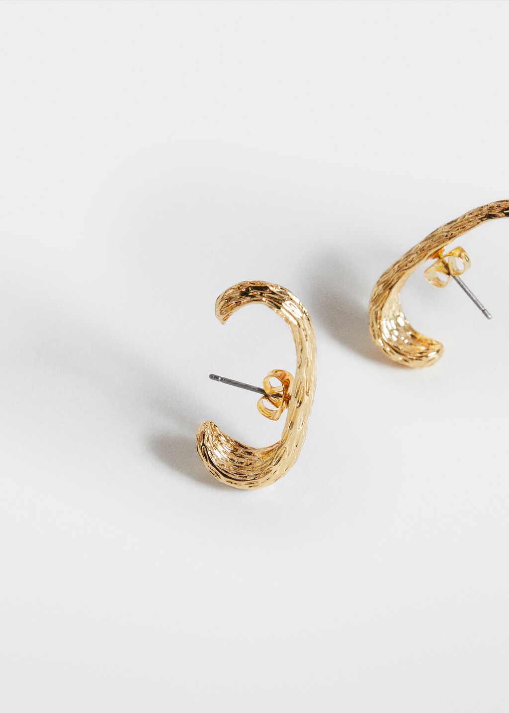 Textured earrings - Details of the article 2