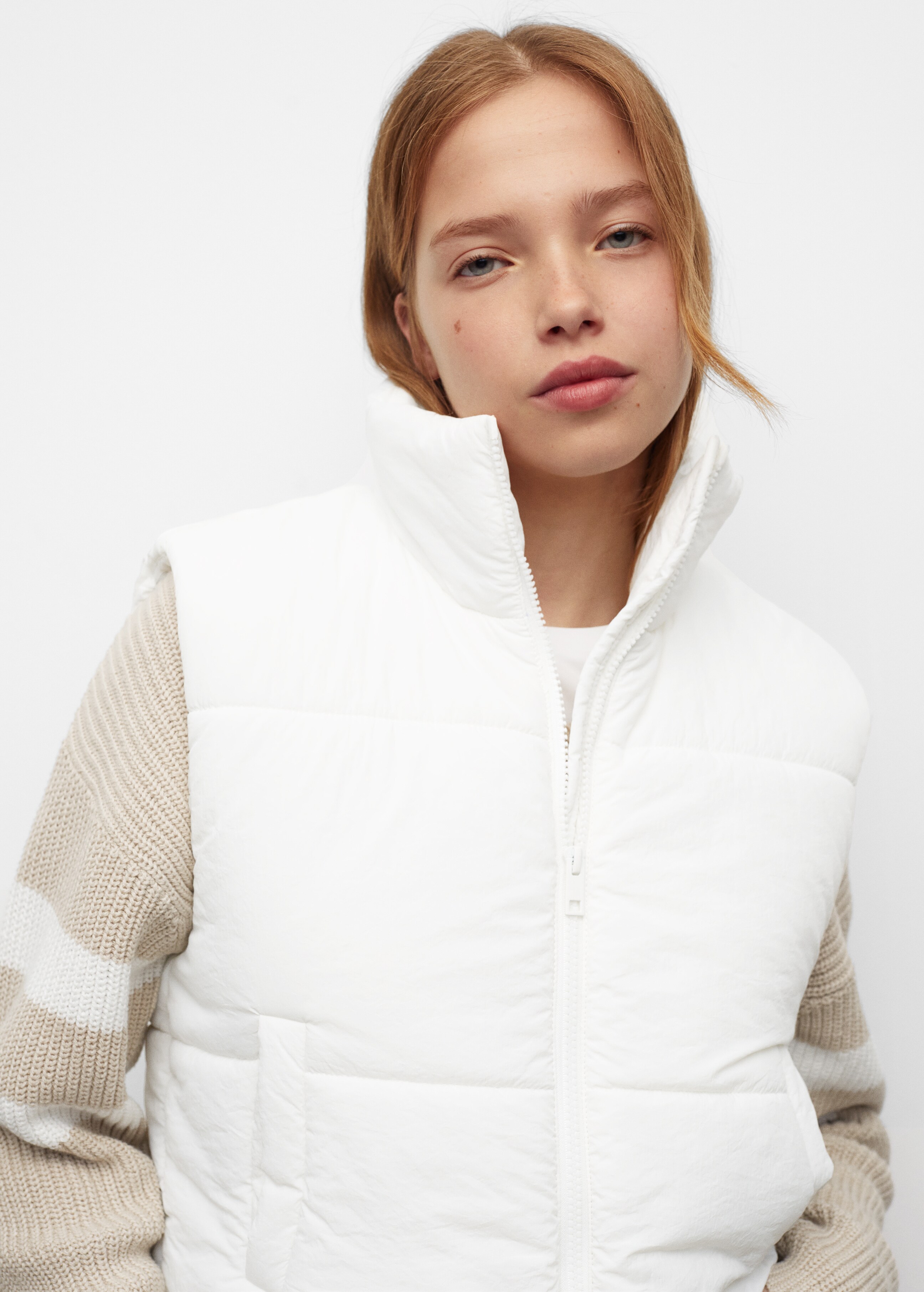 Textured quilted gilet - Details of the article 1
