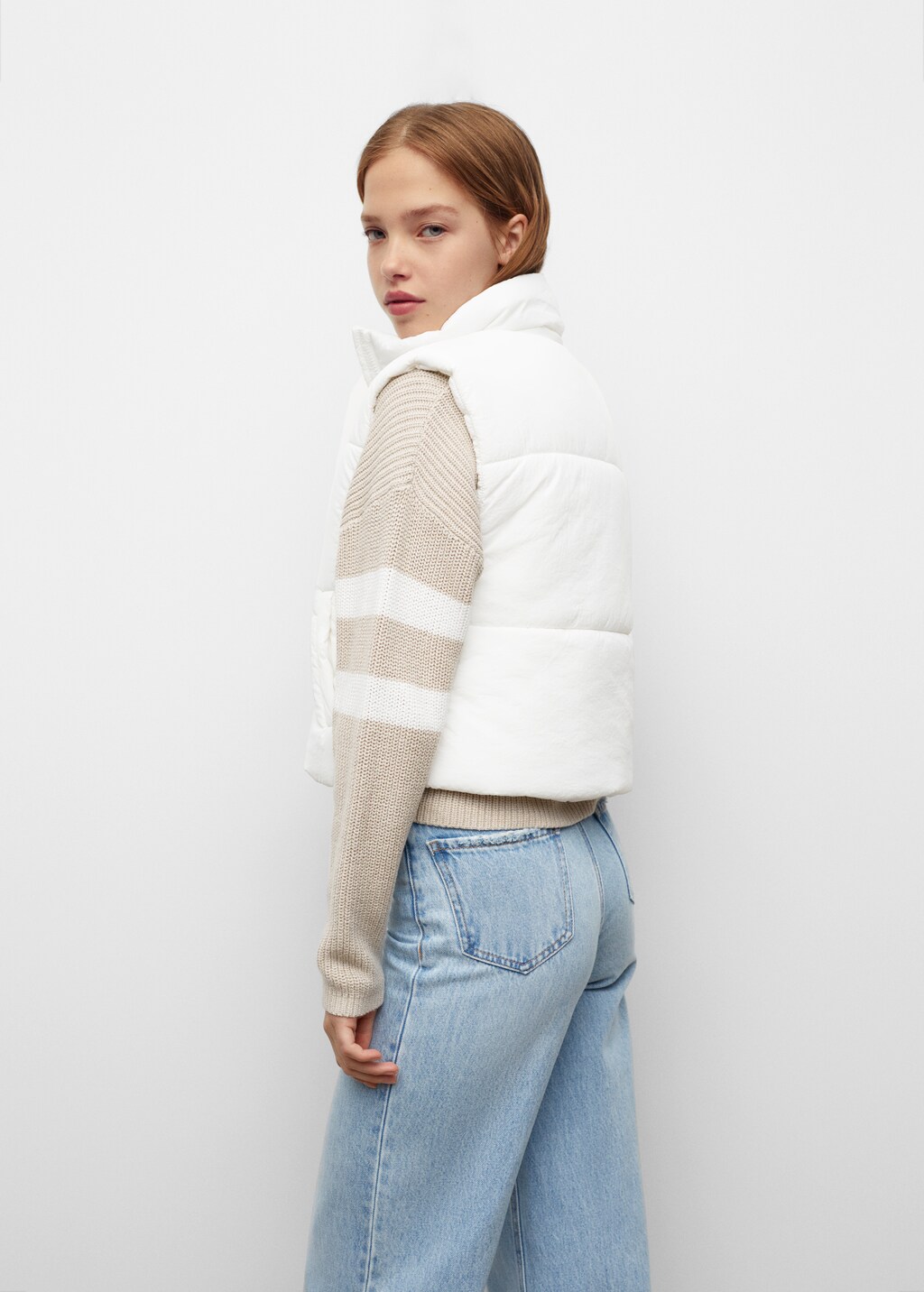 Textured quilted gilet - Reverse of the article