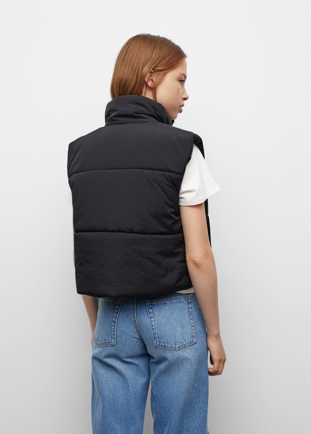 Textured quilted gilet - Reverse of the article