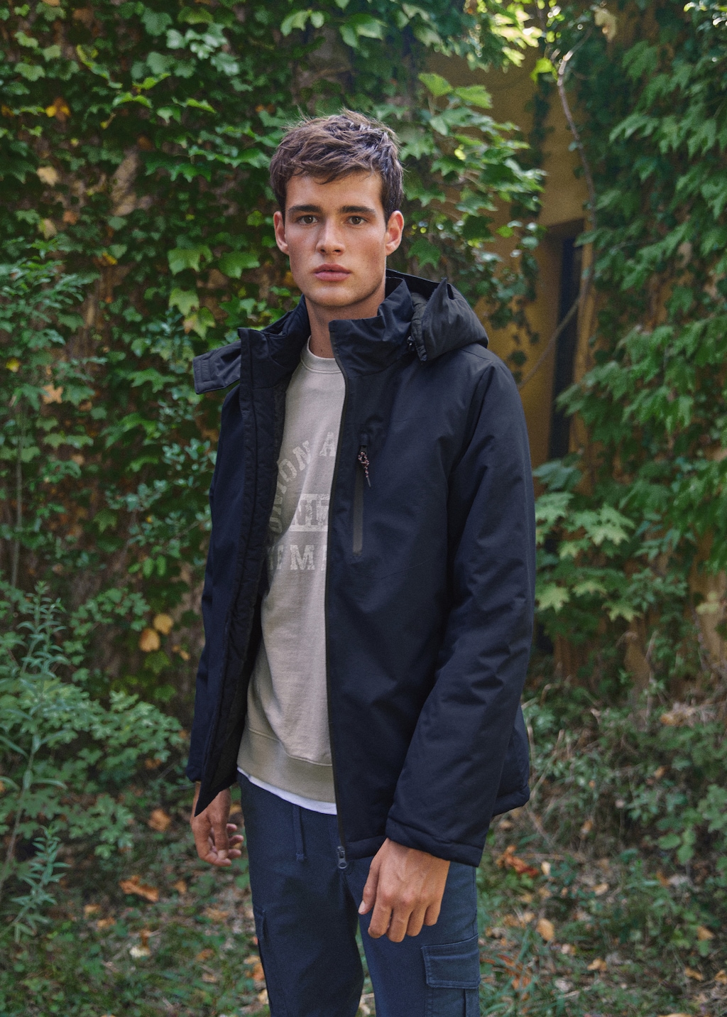 Zipped pockets anorak