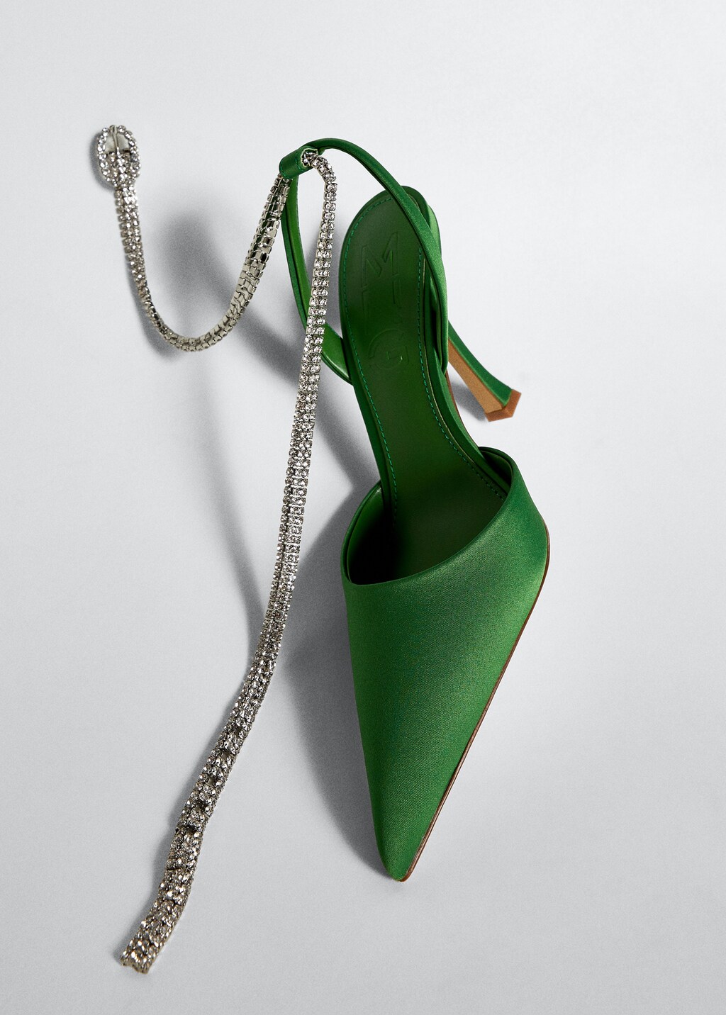 Satin ankle strap shoes - Details of the article 5