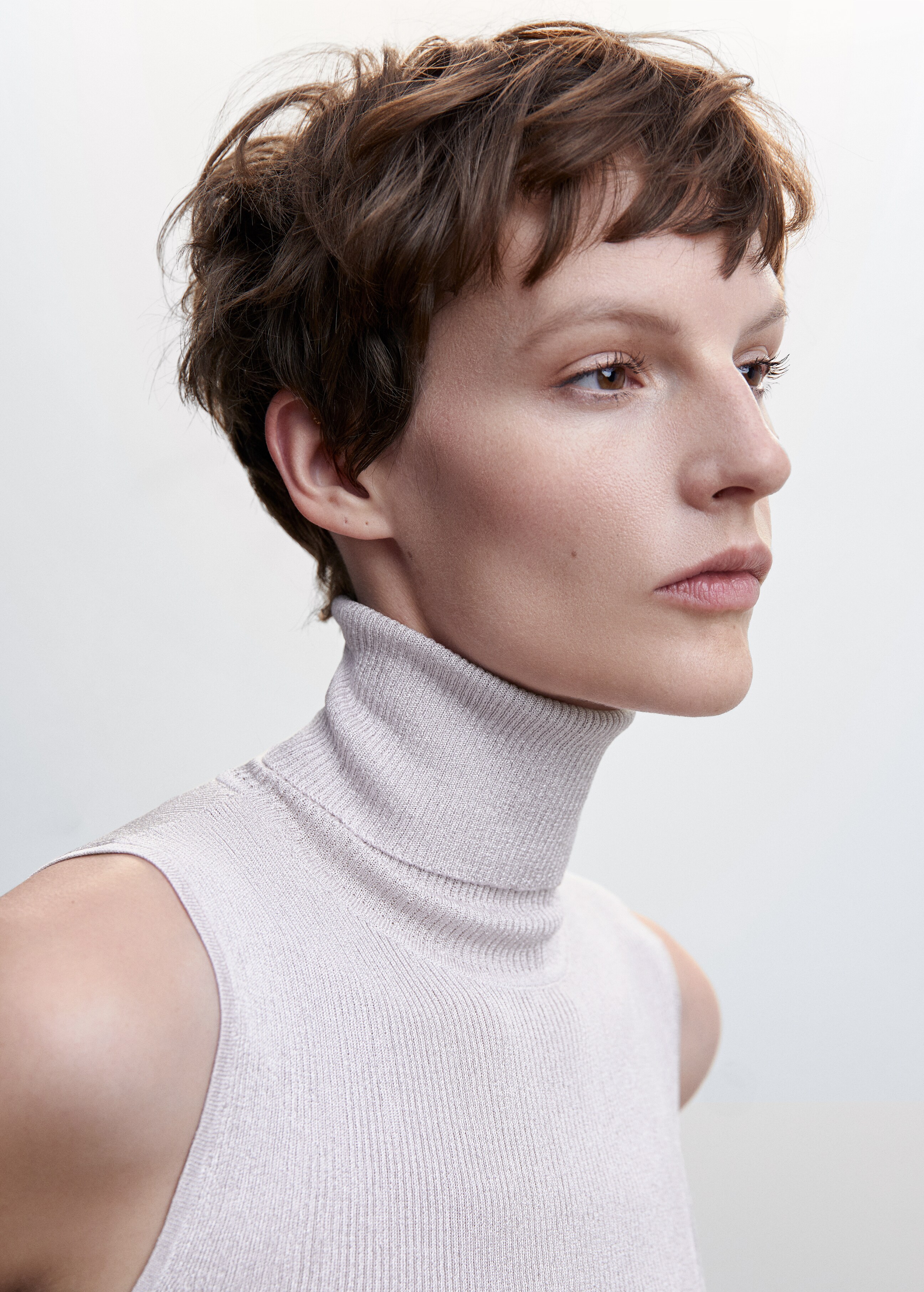 Turtleneck knit top - Details of the article 1