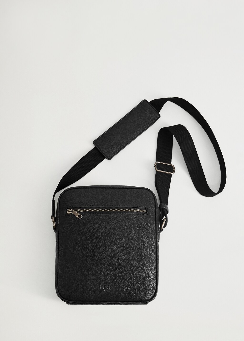 Pebbled crossbody belt bag - Article without model