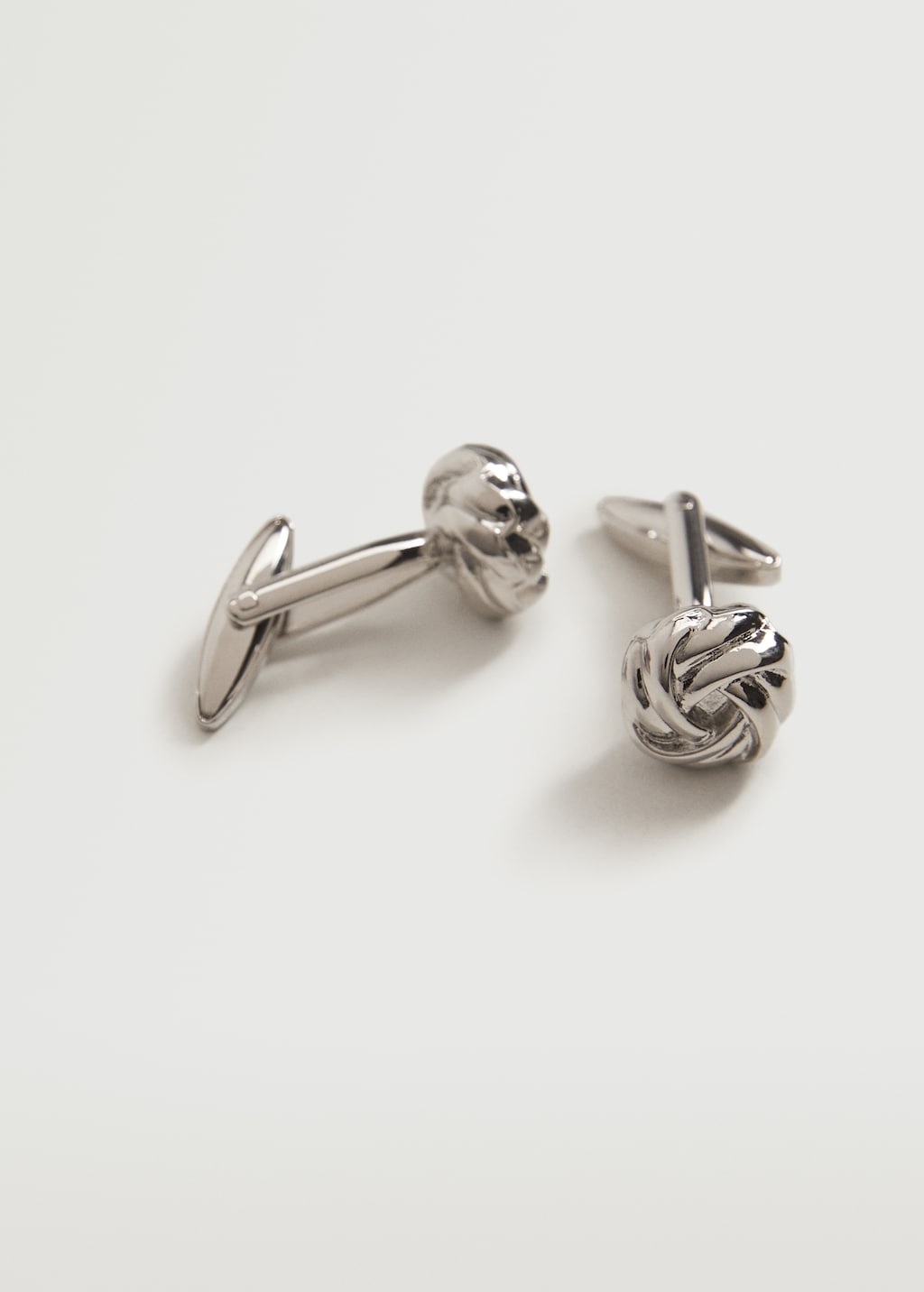 Knot Cufflinks - Medium plane