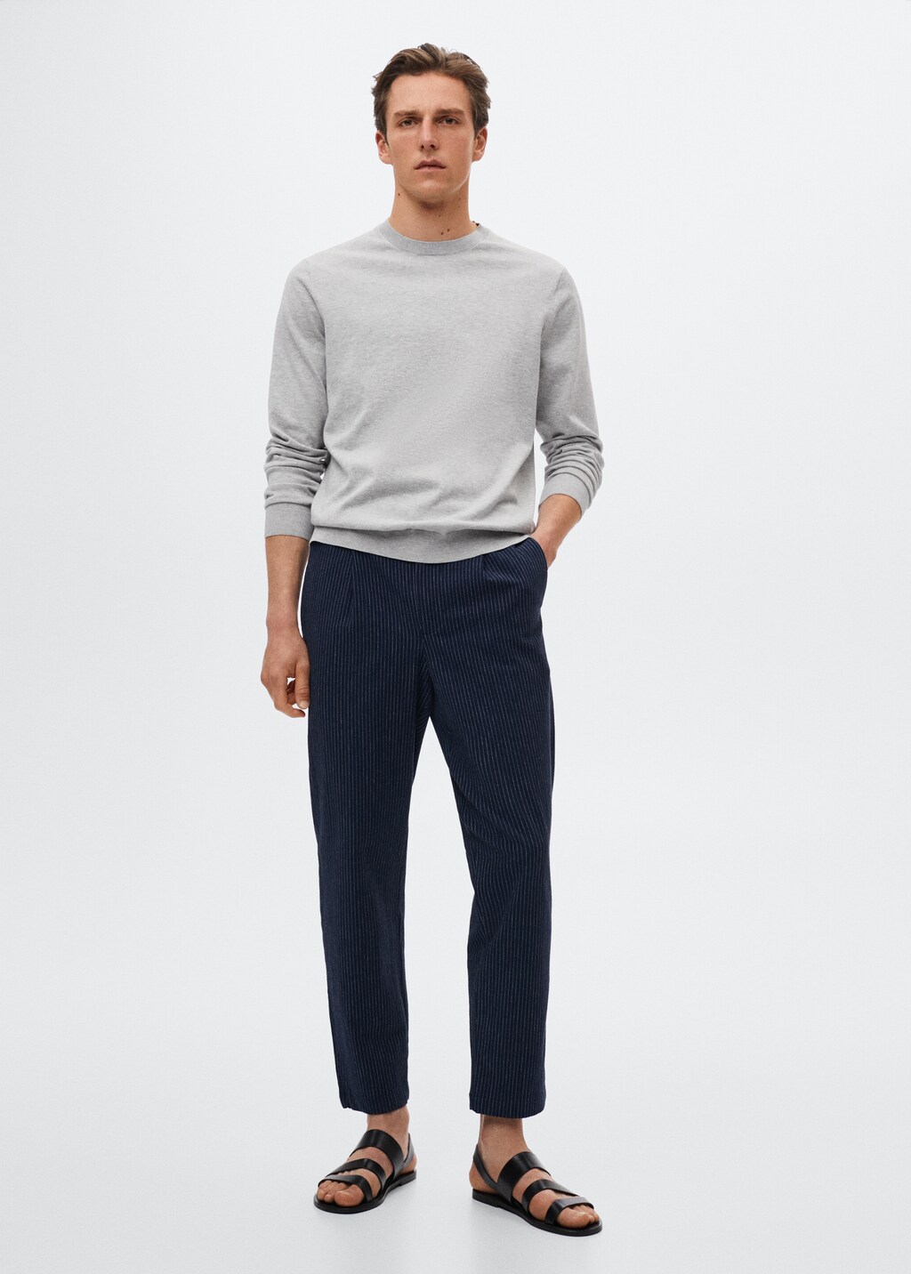 Seersucker-effect pleated trousers - General plane