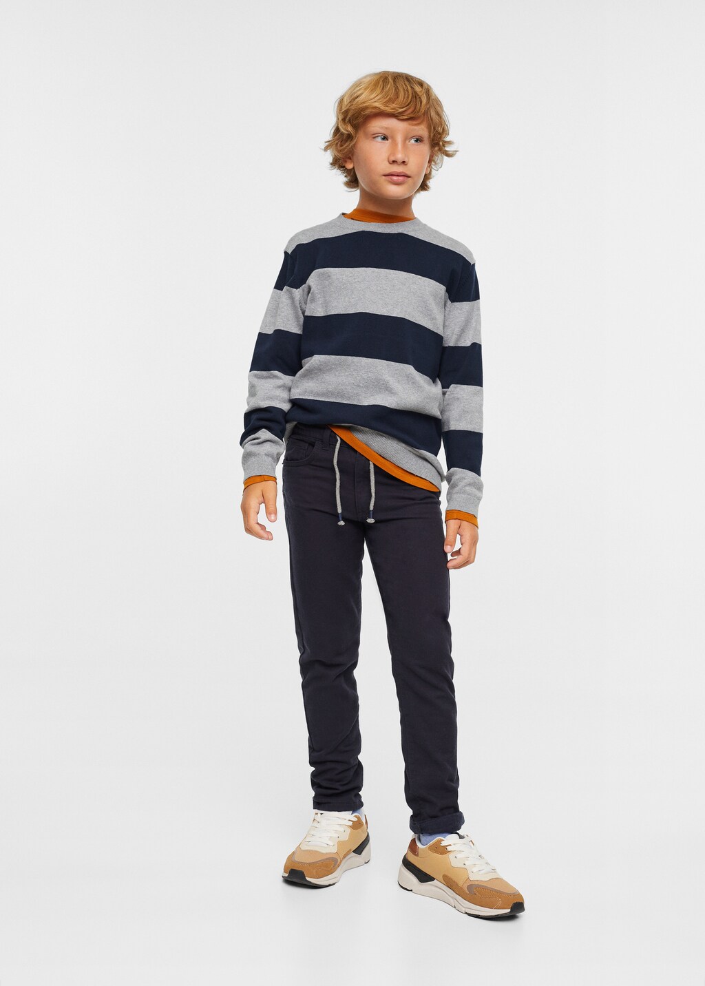 Striped knit sweater - General plane