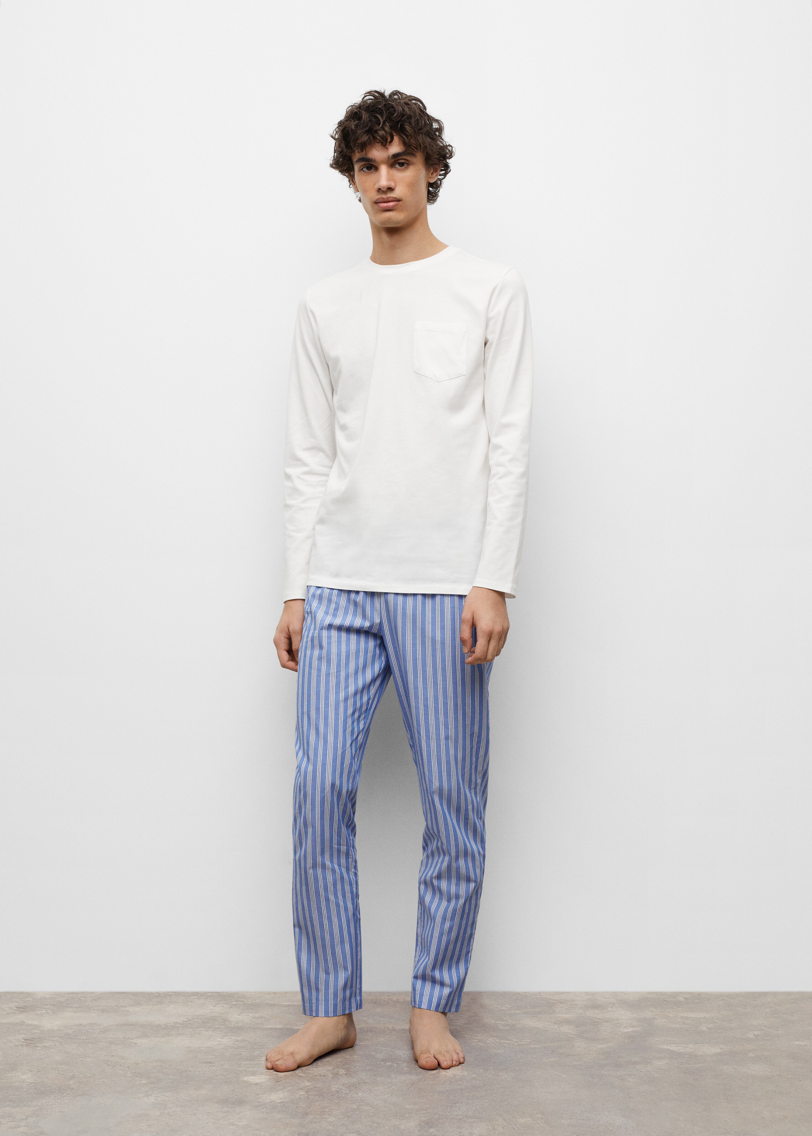 Striped long pyjamas - General plane