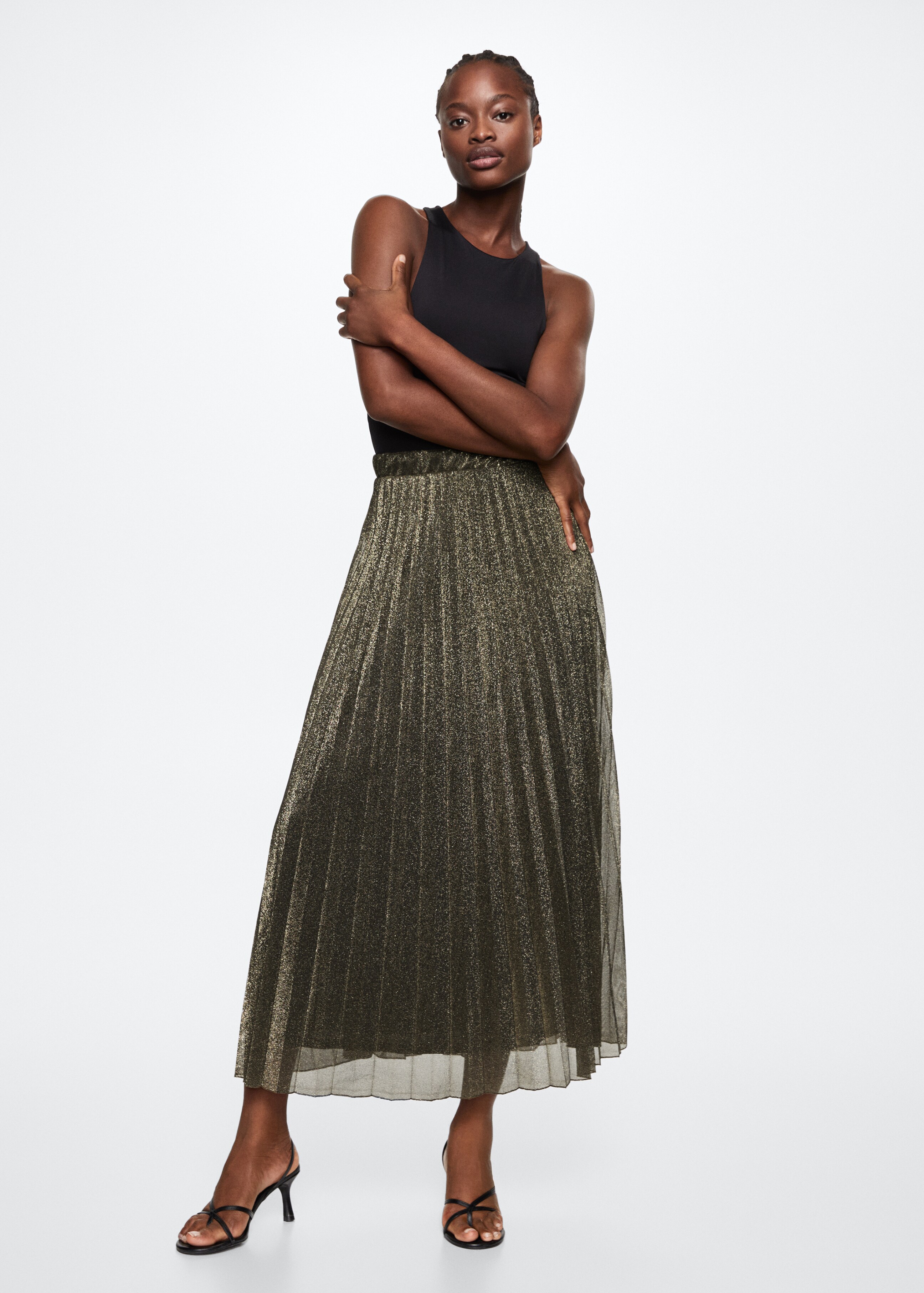 Shiny pleated skirt