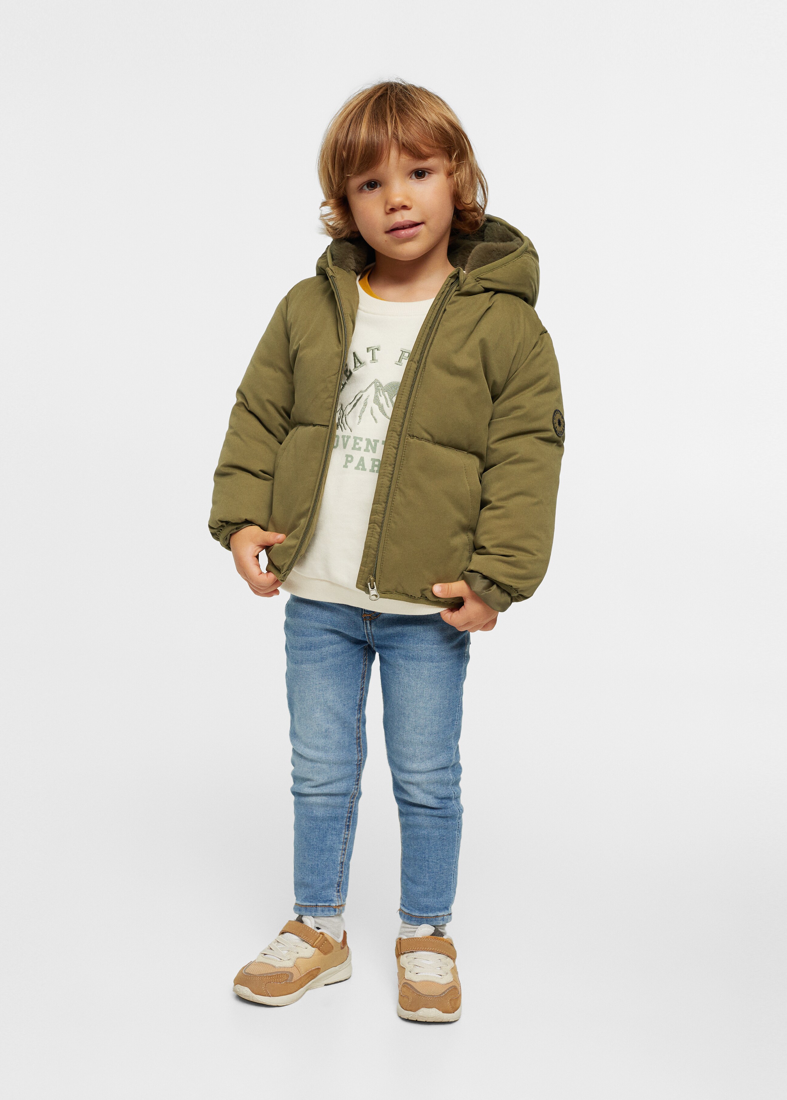 Faux fur hood quilted coat - General plane